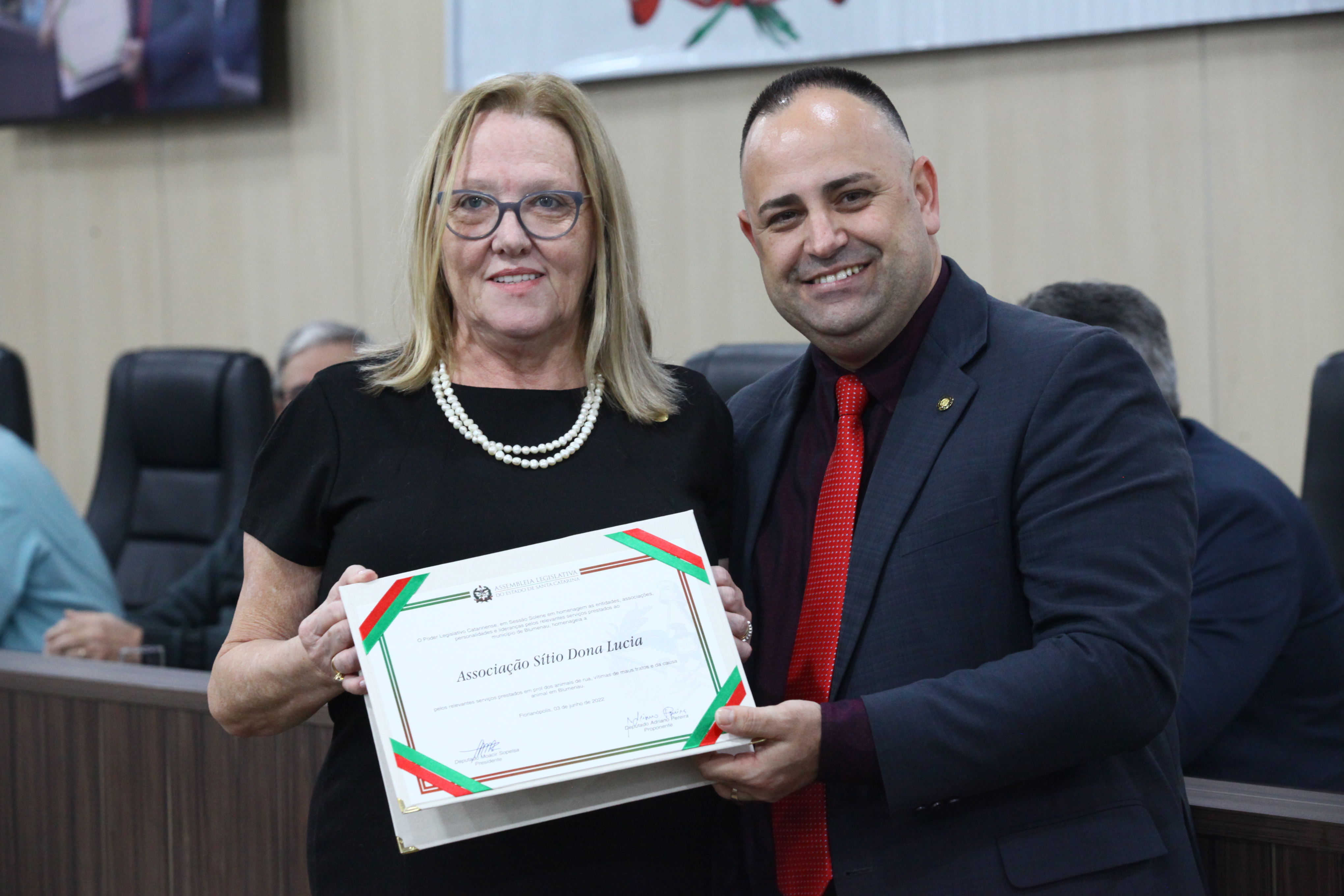 Sessão Solene em homenagem as entidades, associações, personalidades e lideranças de Blumenau