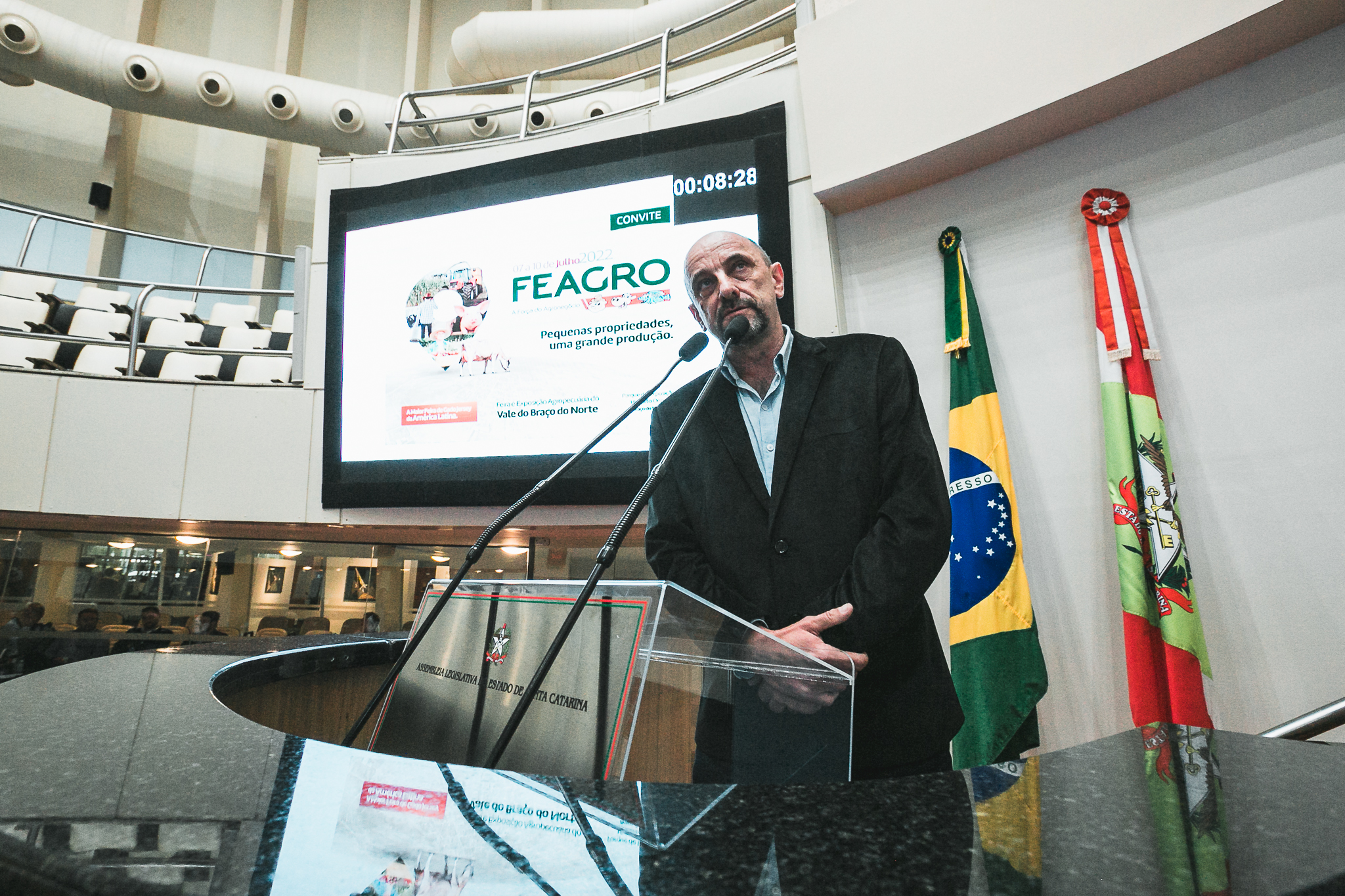 Vice-prefeito e Secretário Municipal de Agricultura Convidam para a FEAGRO em Braço do Norte