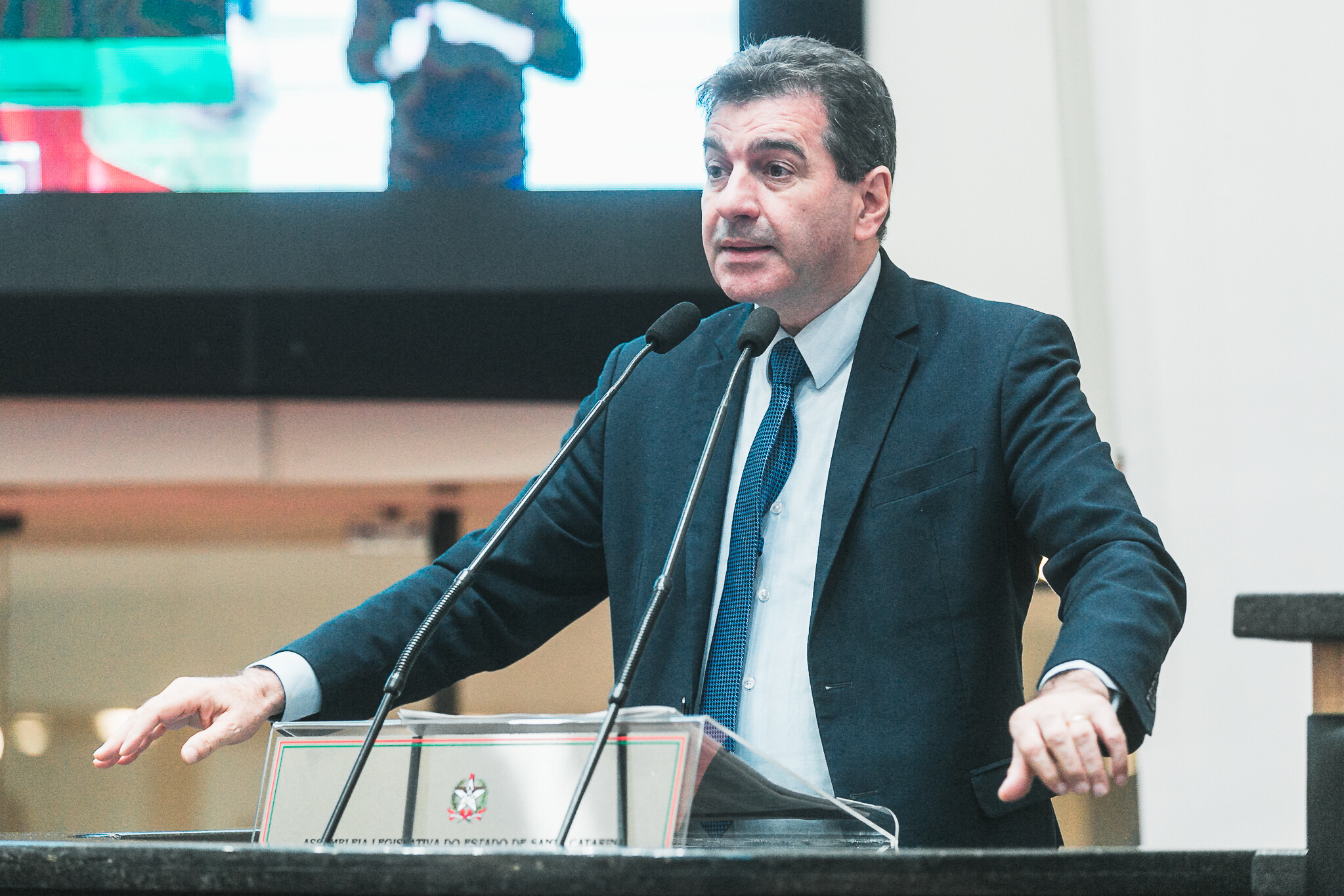 O tema da situação das rodovias no estado foi levado à tribuna pelo deputado Valdir Cobalchini.