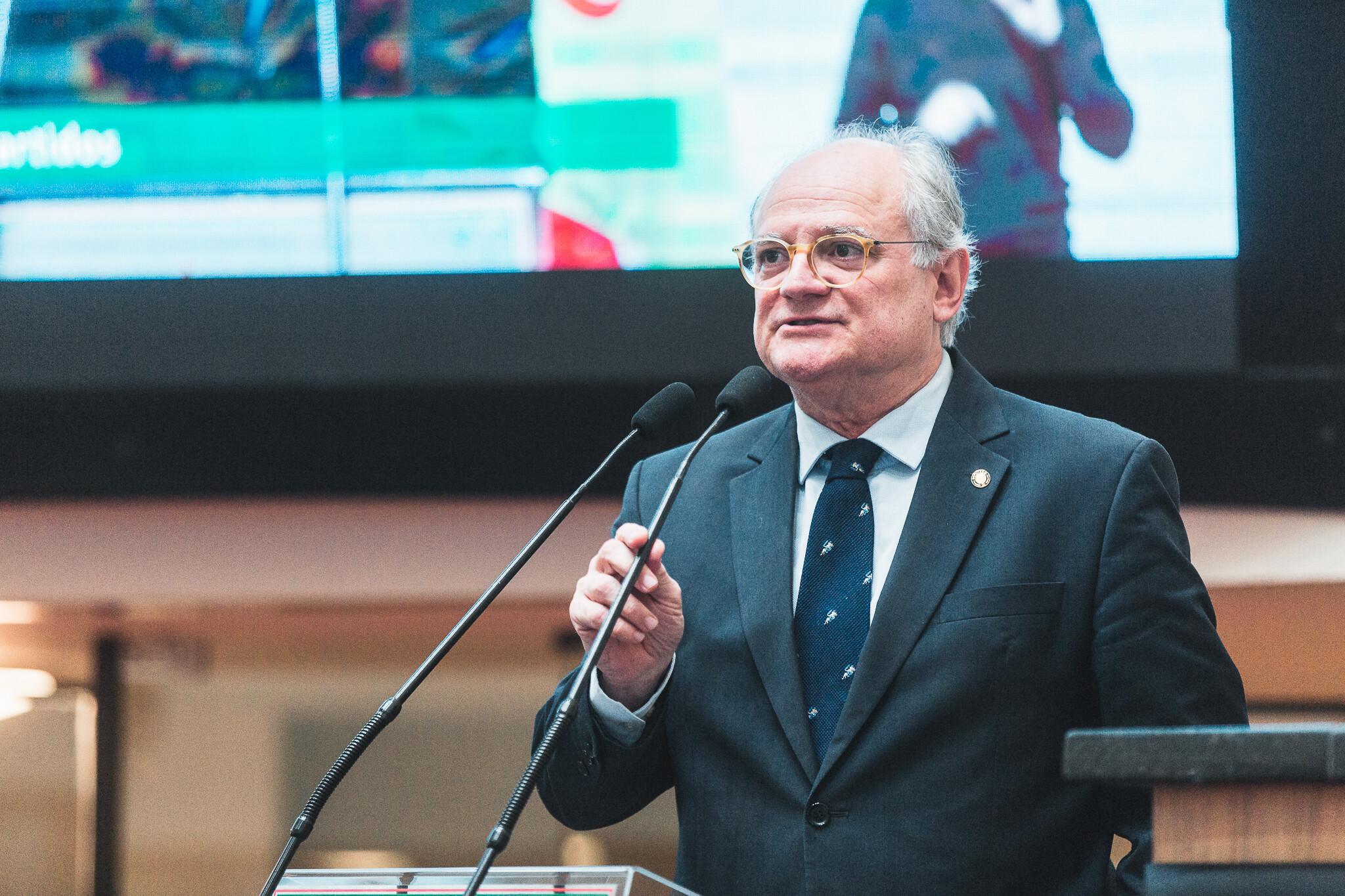 Deputado cobra explicações da SC-Gás sobre atraso nas obras na Ponte do Portal