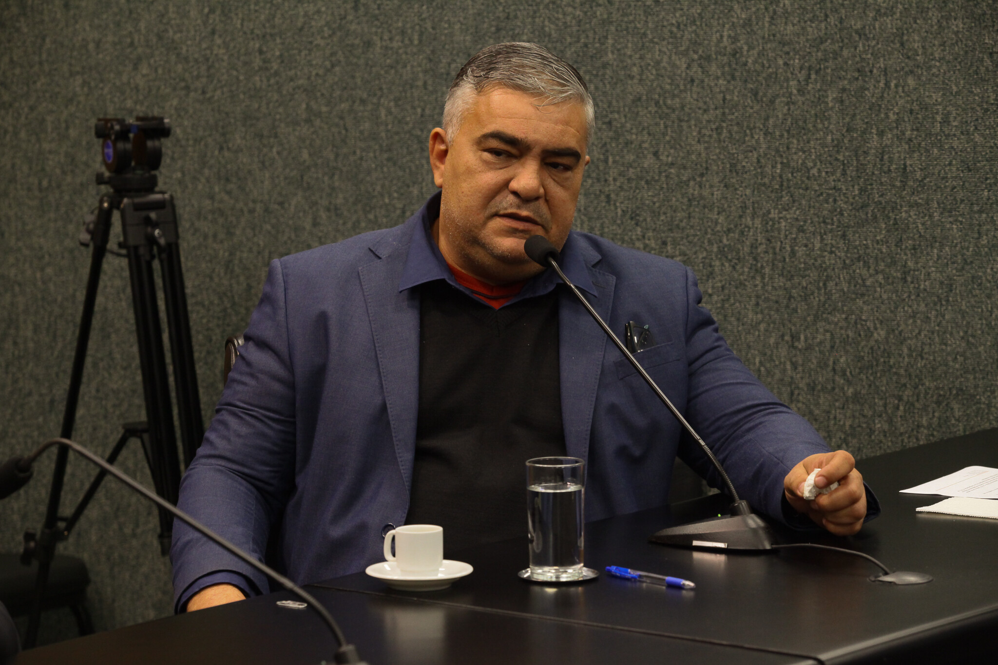 Nem homem com vísceras expostas é prioridade para o governo, diz Sargento Lima