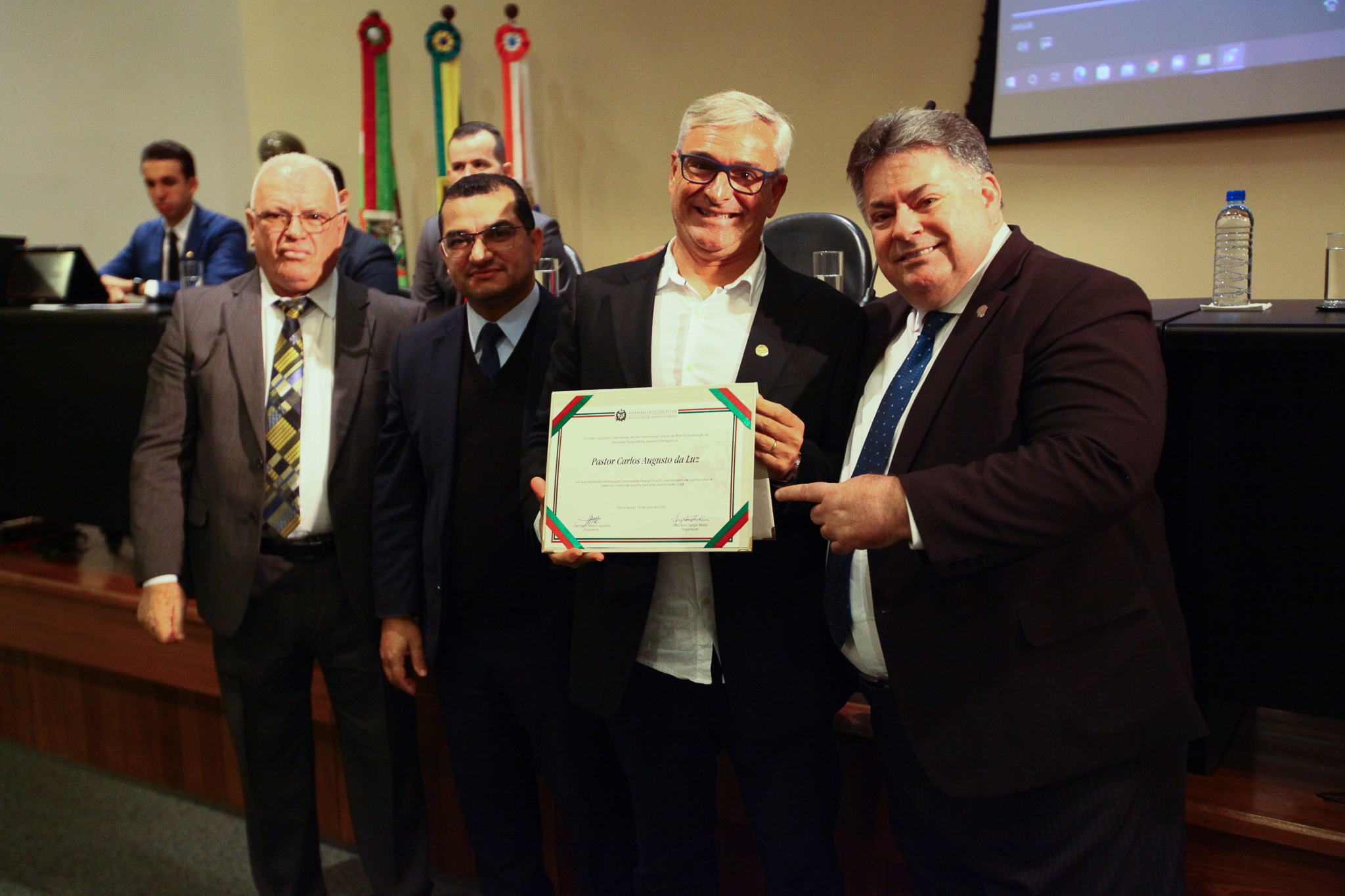 Homenagem em reconhecimento aos trabalhos desenvolvidos pelas Igrejas Evangélicas no Estado de Santa