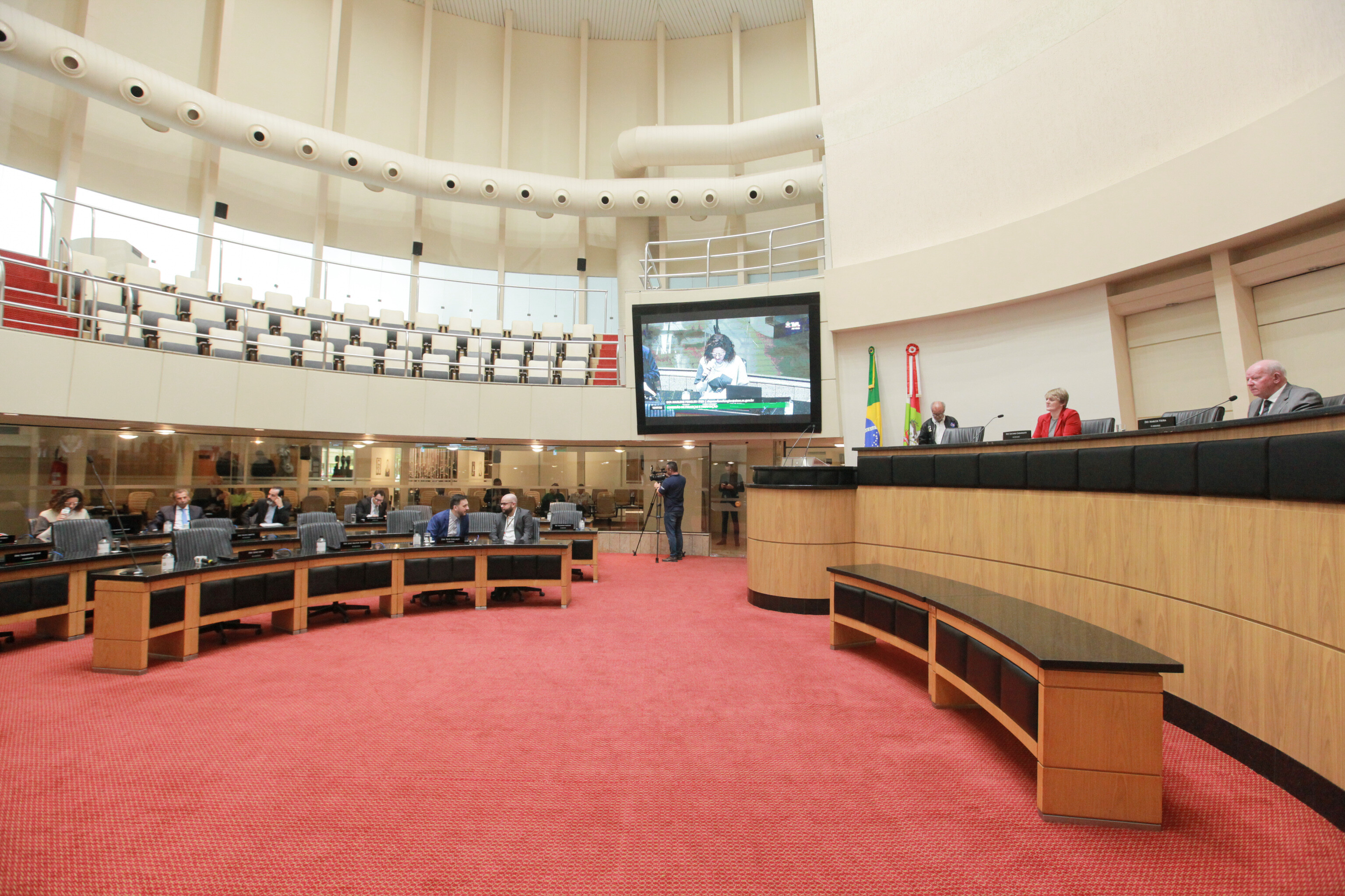 MP que cria o programa SC Mais Moradia recebe emendas e retorna para CCJ