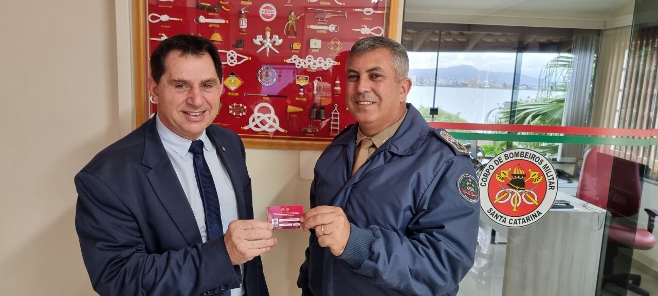 Deputado Coronel Mocellin apresenta a carteira