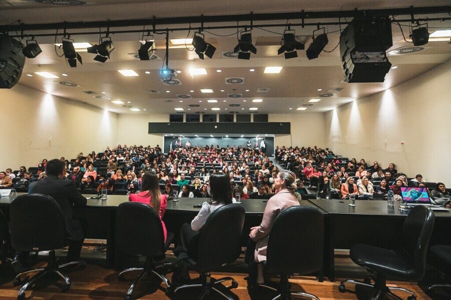 Seminário de Capacitação dos Municípios nos Serviços de Acolhimento Institucional e Família.