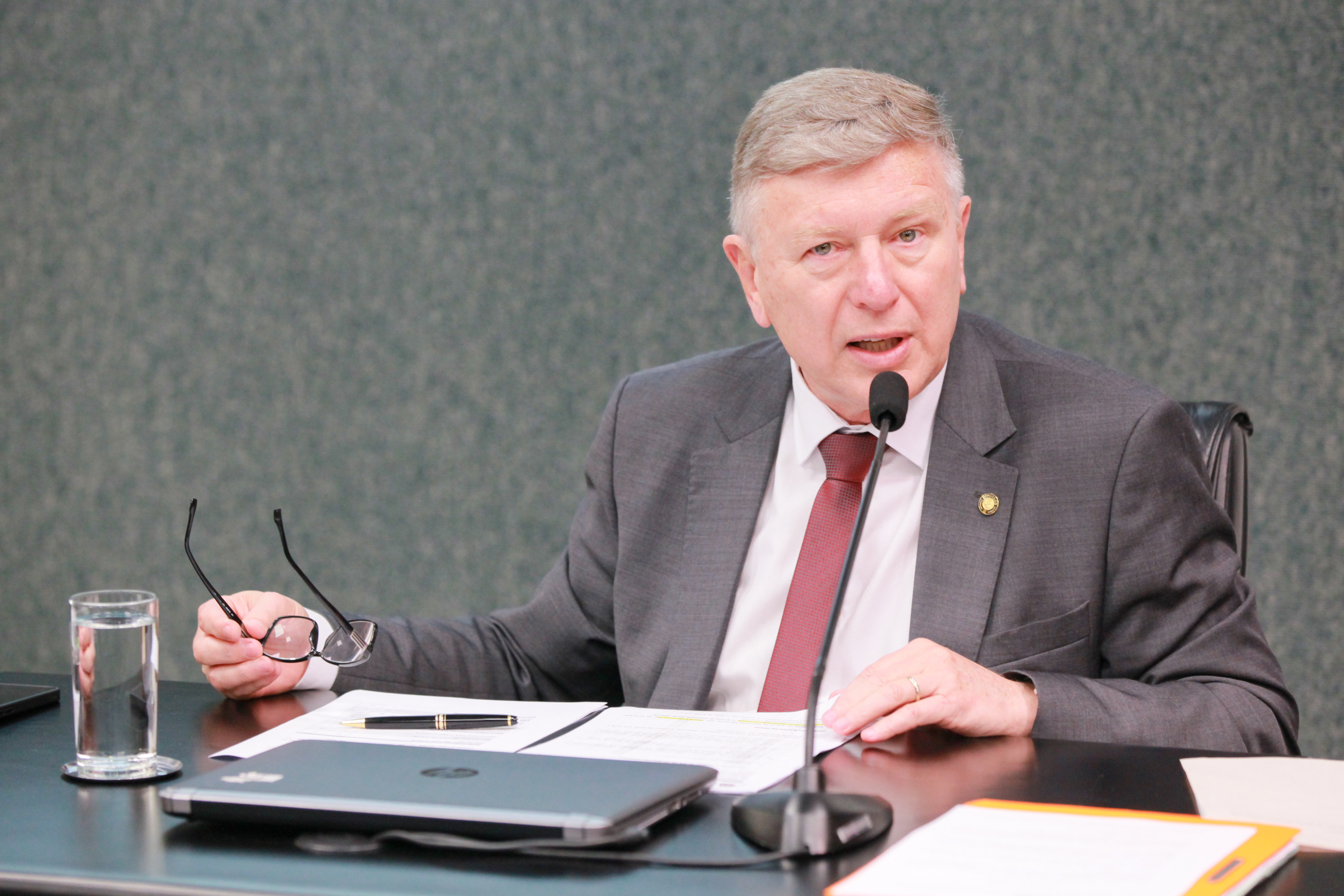 - Deputado Milton Hobus (PSD)
