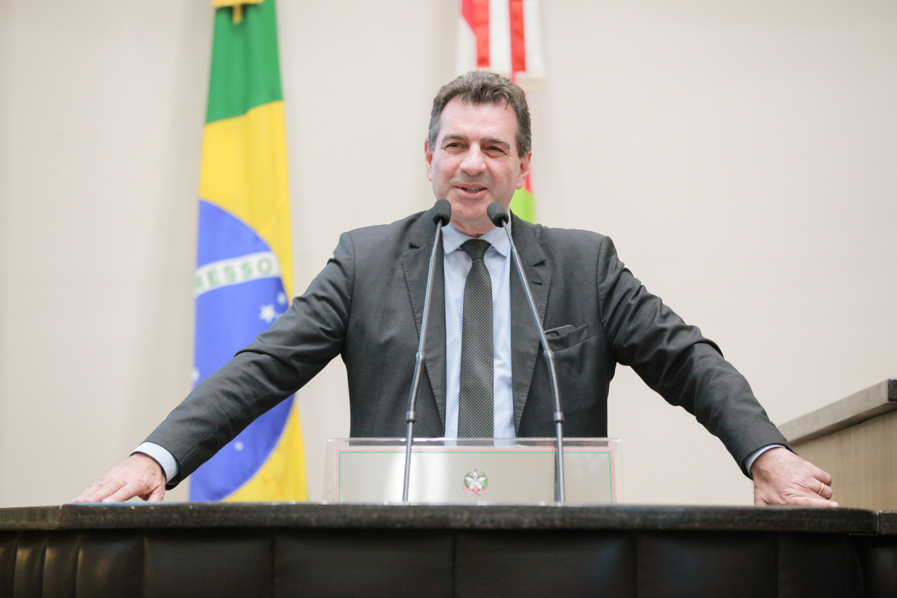 - Deputado Valdir Cobalchini (MDB)