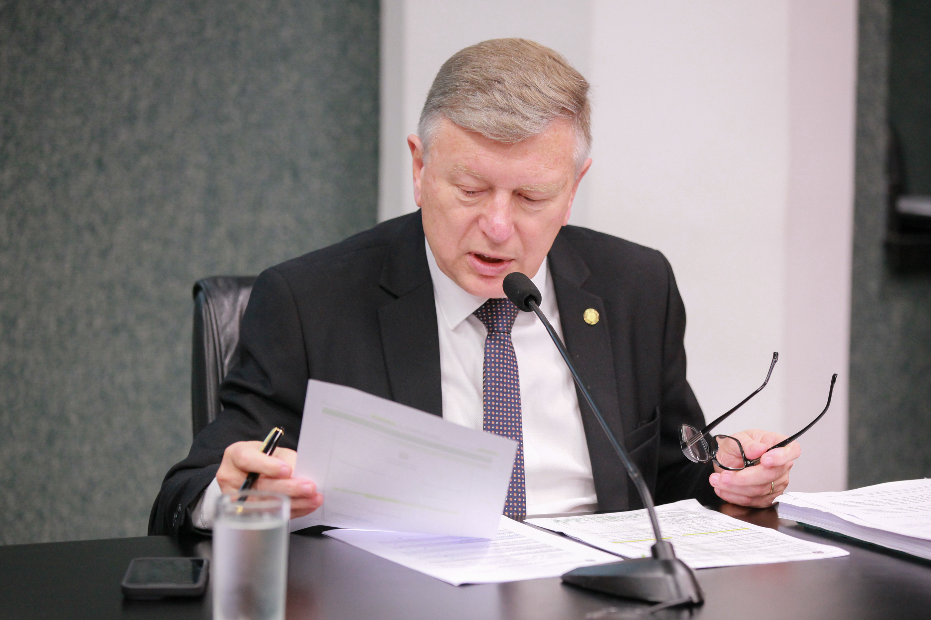 - Deputado Milton Hobus (PSD)