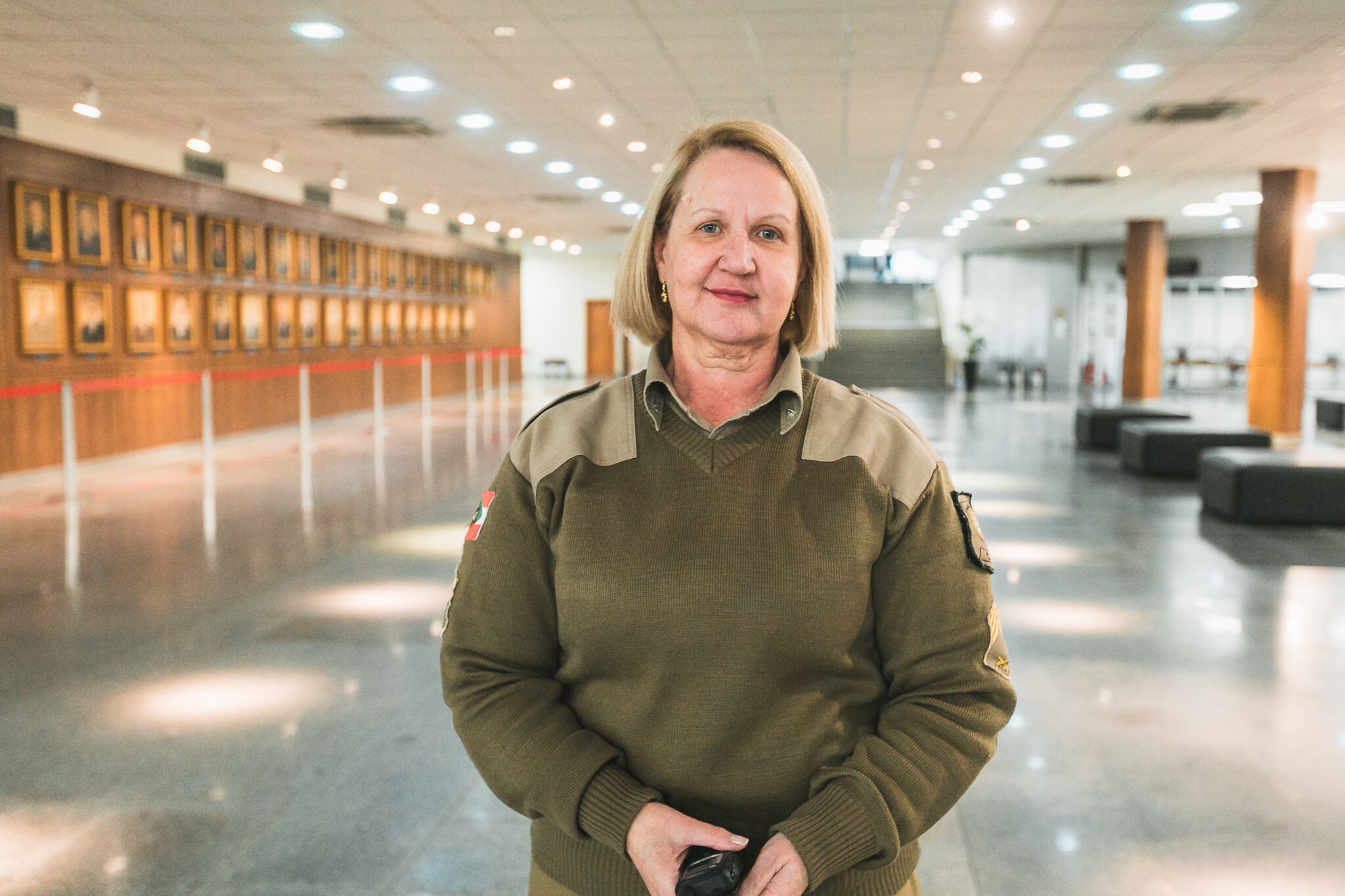 Santina Campagnholo em serviço na Assembleia Legislativa de Santa Catarina.