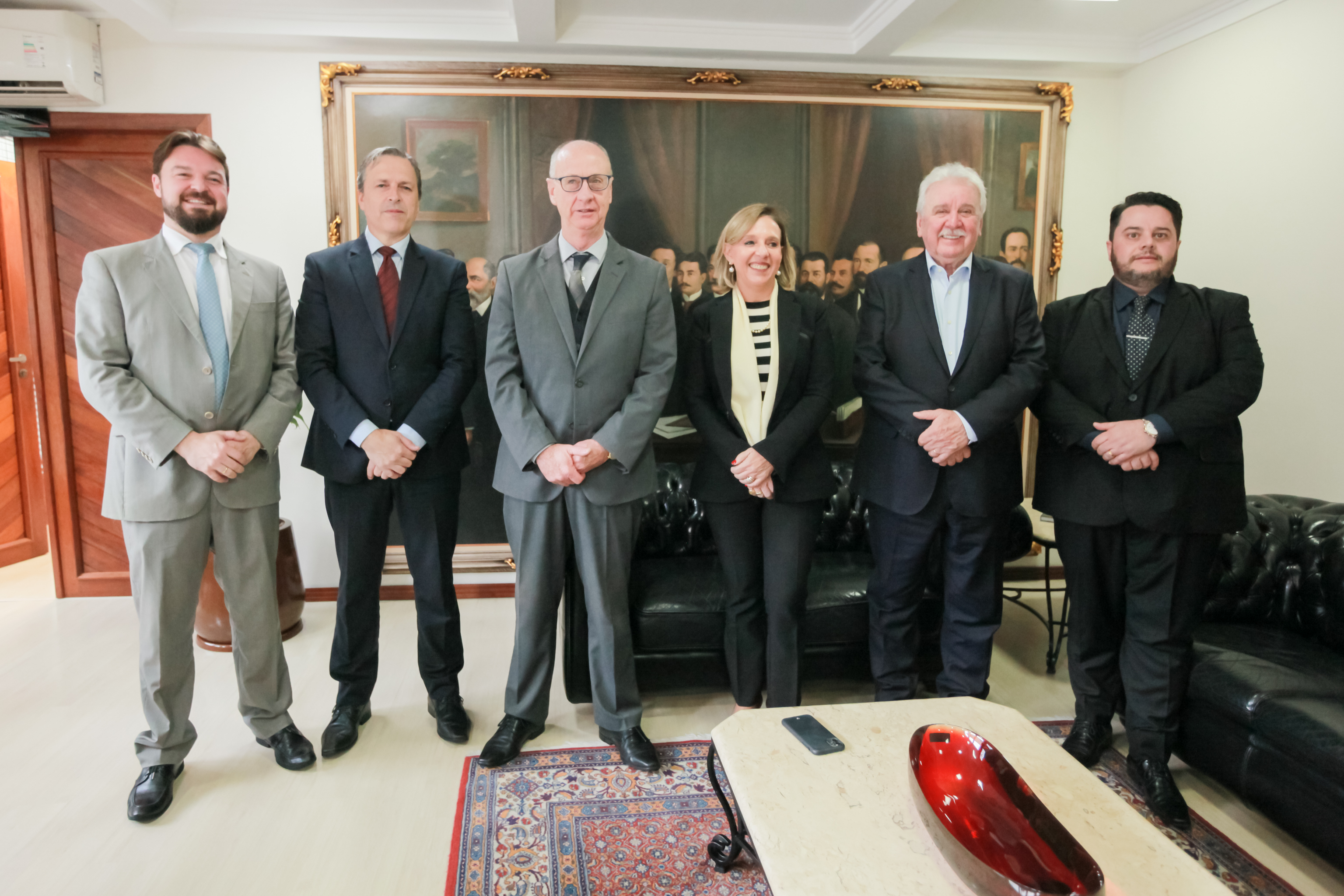 ALESC e TRE/SC assinam acordo para auditoria de urnas eletrônicas