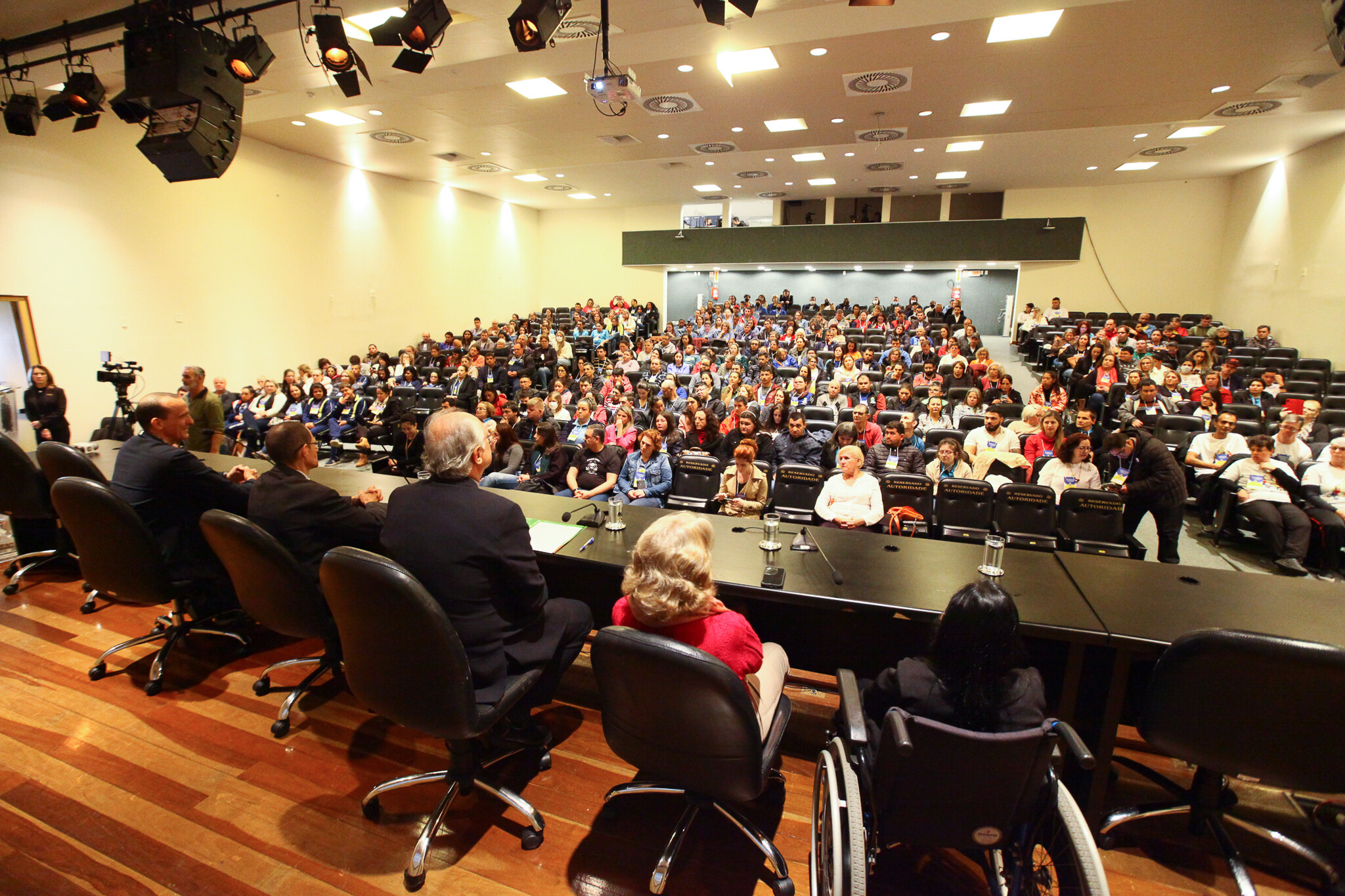 O evento acontece no Auditório Deputada Antonieta de Barros, na Alesc.