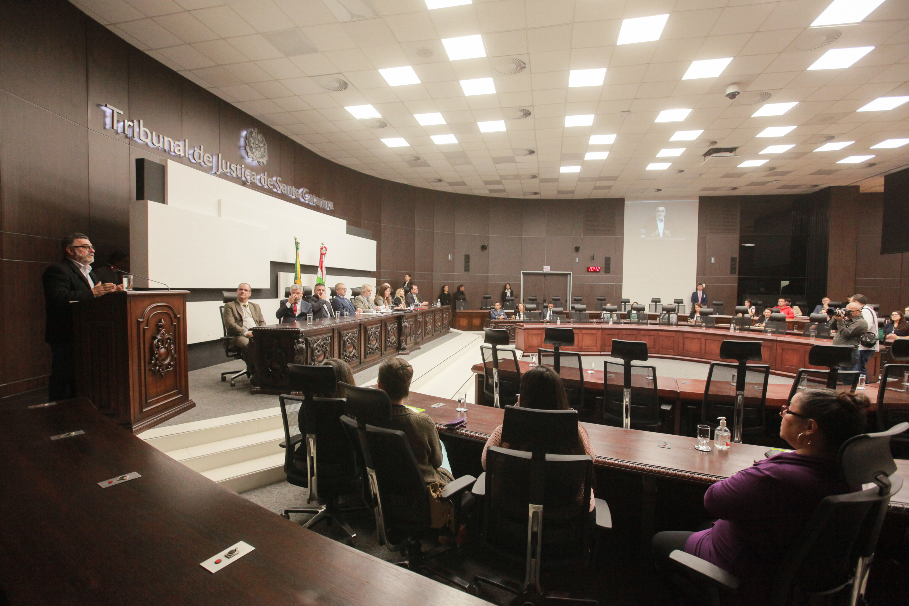 Solenidade ocorreu no Pleno do Tribunal de Justiça de SC