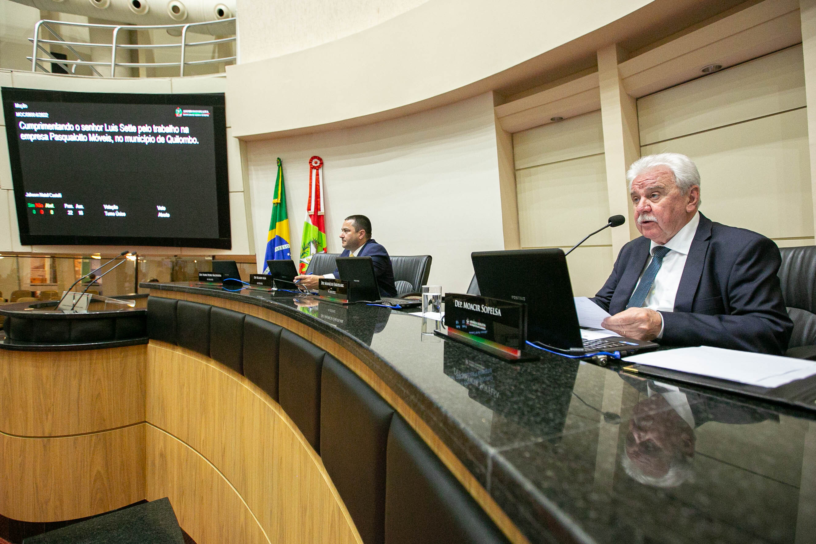 O presidente da Assembleia, deputado Moacir Sopelsa (MDB), durante a sessão ordinária desta terça (4)