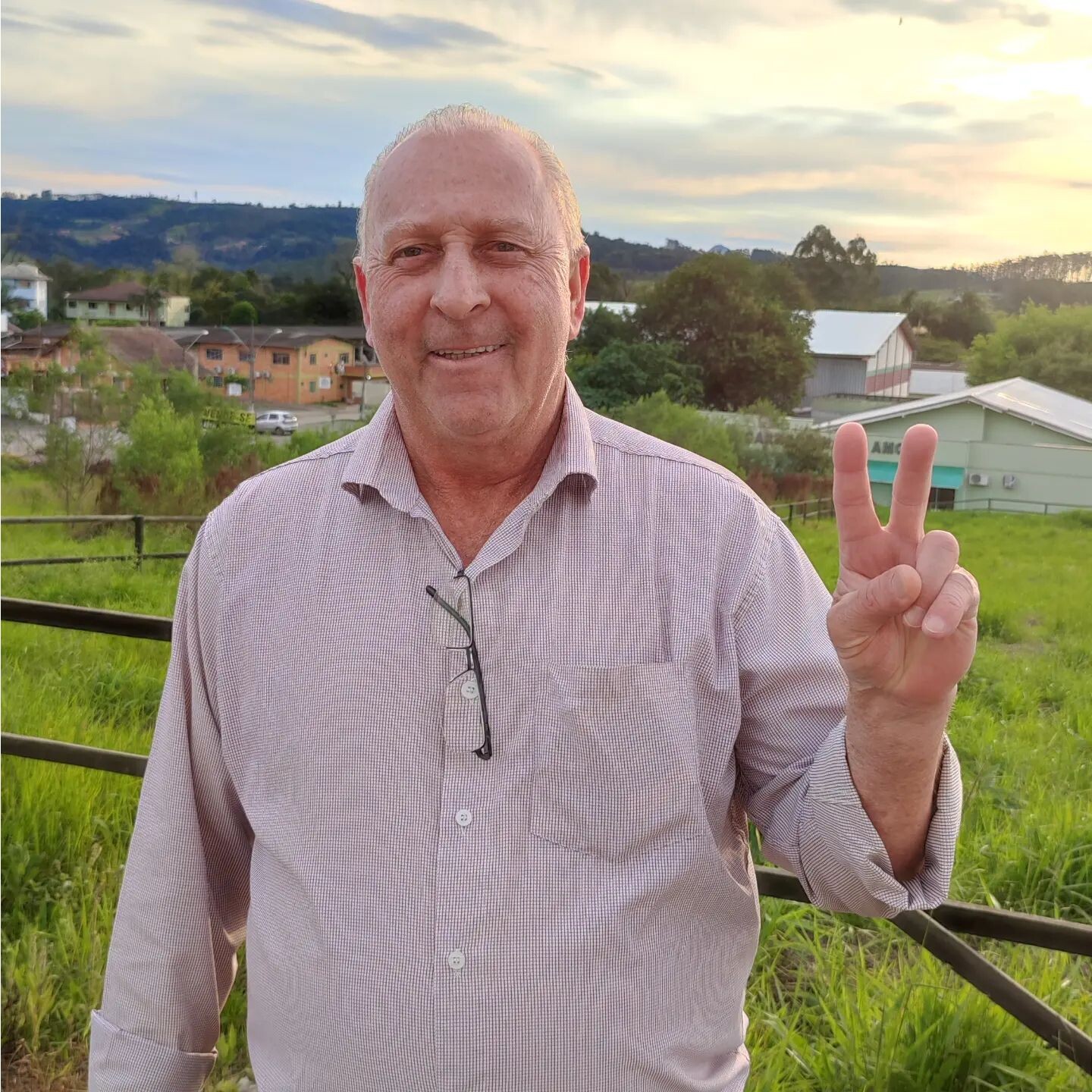 Ex-prefeito de Pouso Redondo, Oscar Gutz foi eleito deputado estadual no último dia 2 de outubro. FOTO: Arquivo pessoal