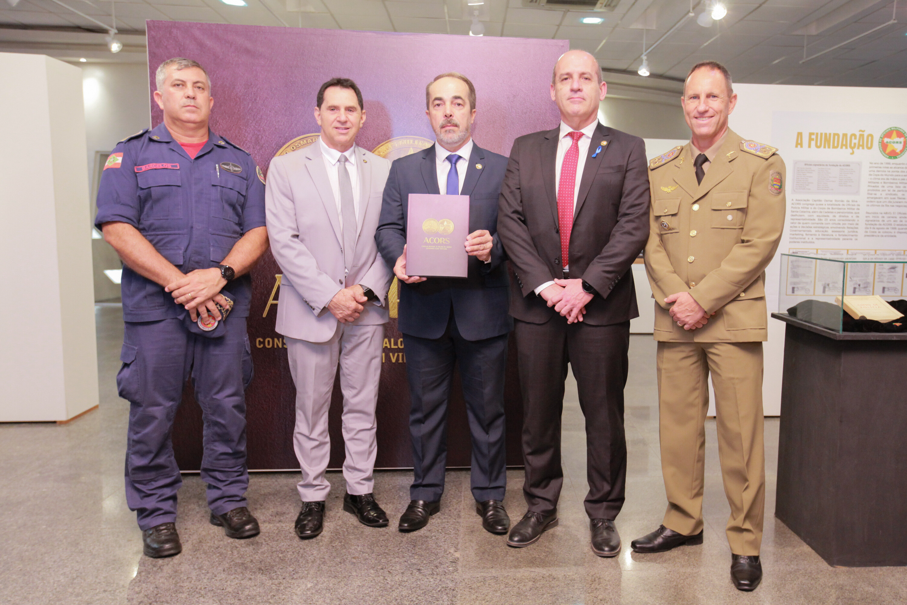 Coronel Sell, deputado Coronel Mocellin e comandantes da PM e do Corpo de Bombeiros Militar