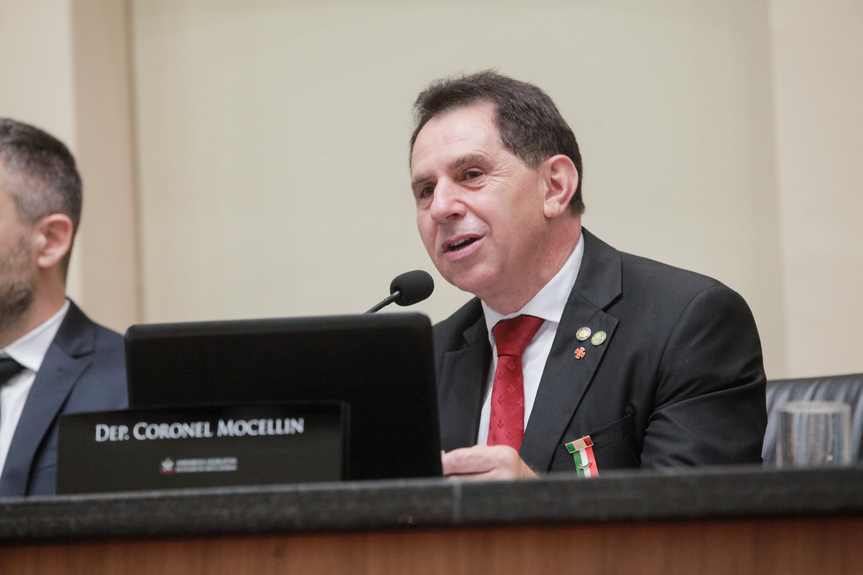- Deputado Coronel Onir Mocelin (Republicanos)