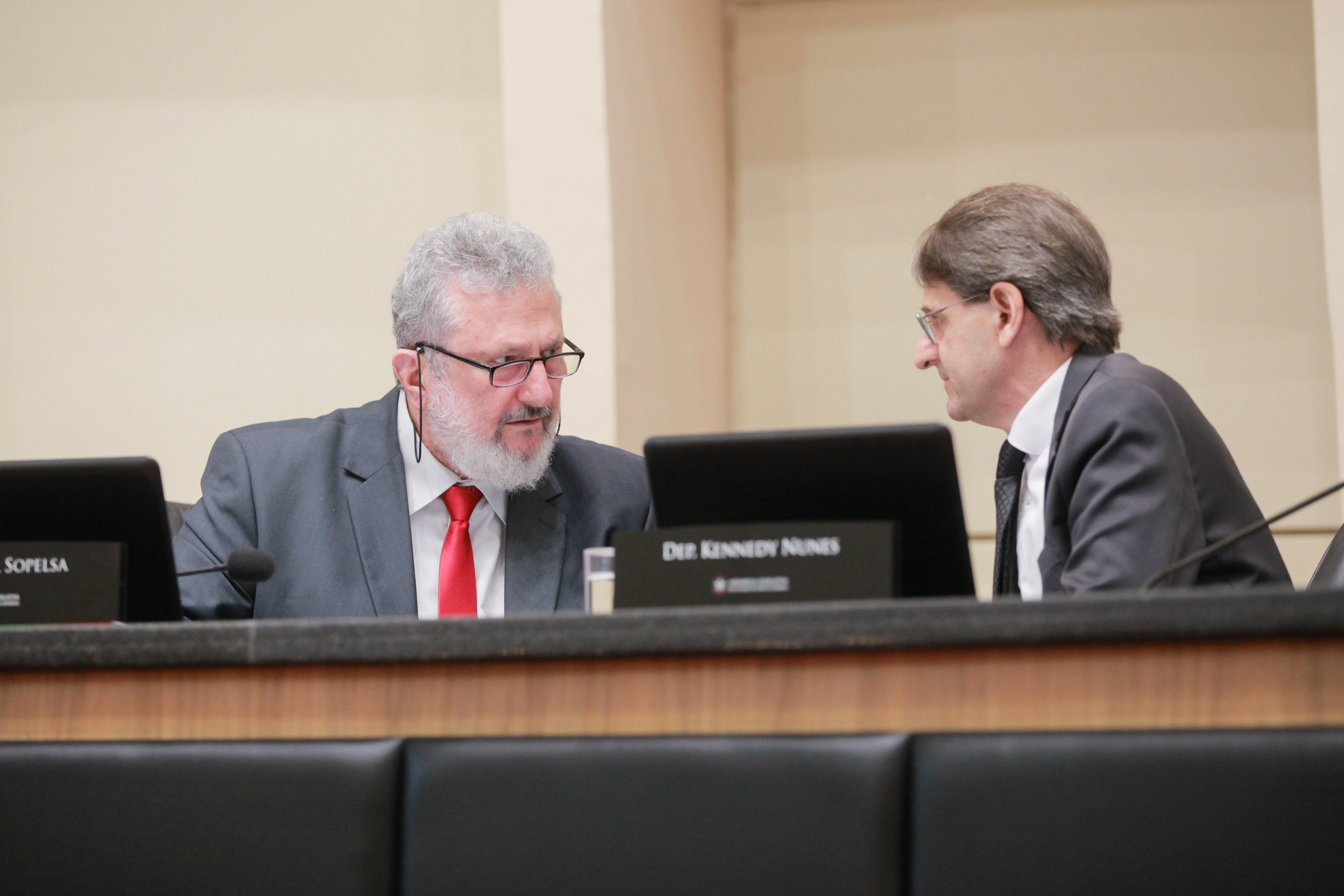 - Deputado Padre Pedro Baldisera (PT) - Deputado Neodi Saretta (PT)