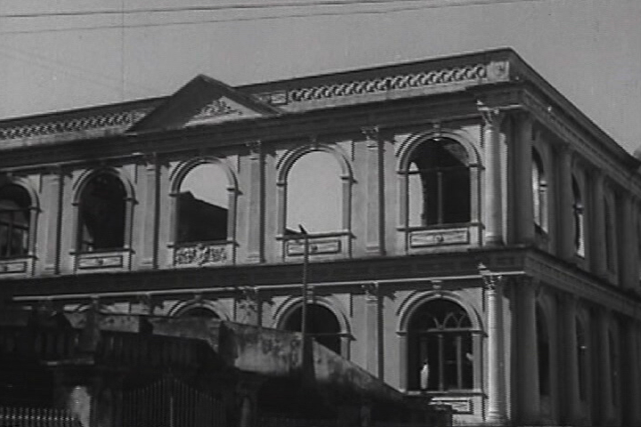 Prédio da Alesc após o incêndio, em 1956.