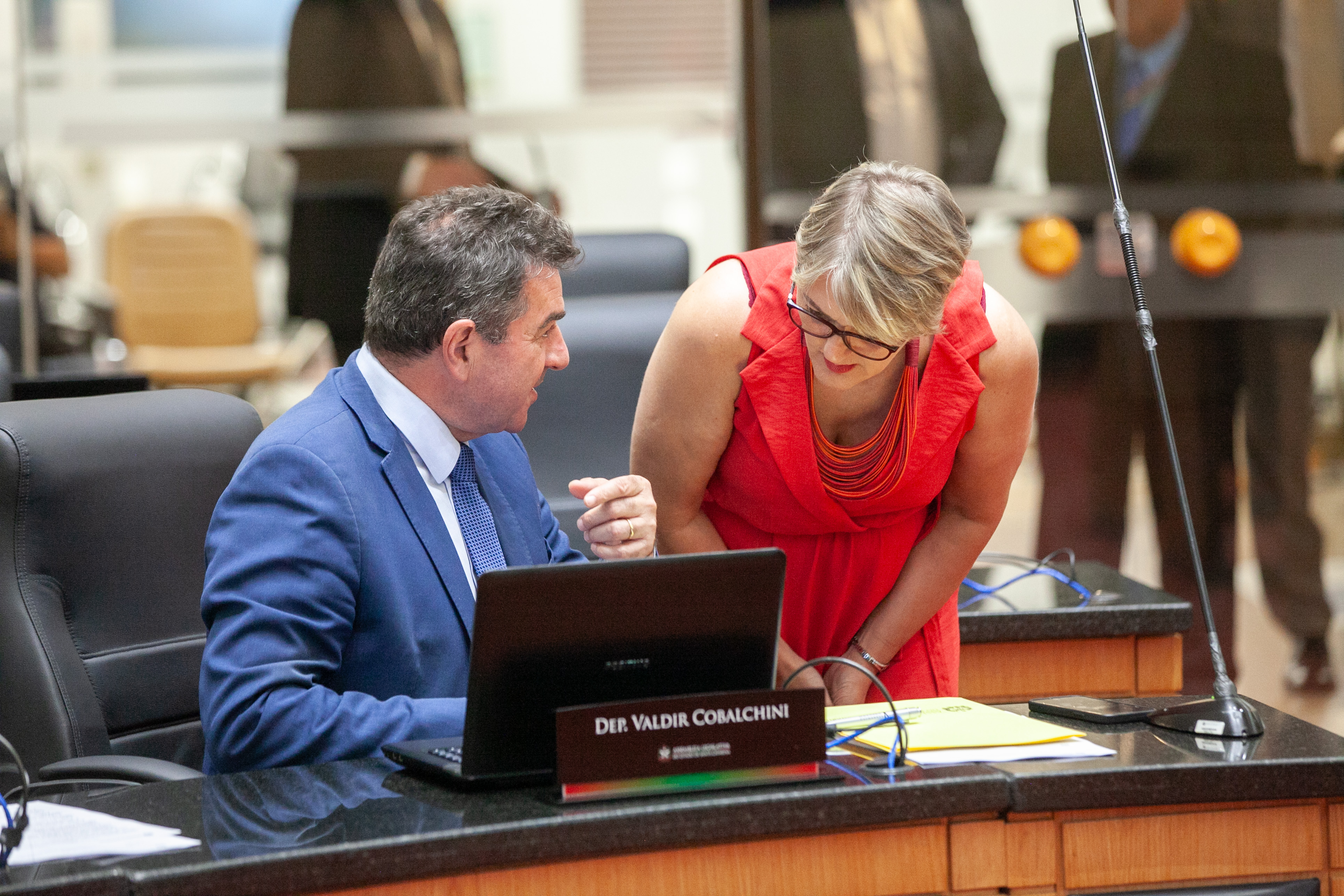Deputado Valdir Cobalchini (MDB) e Deputada Luciane Carminatti (PT)