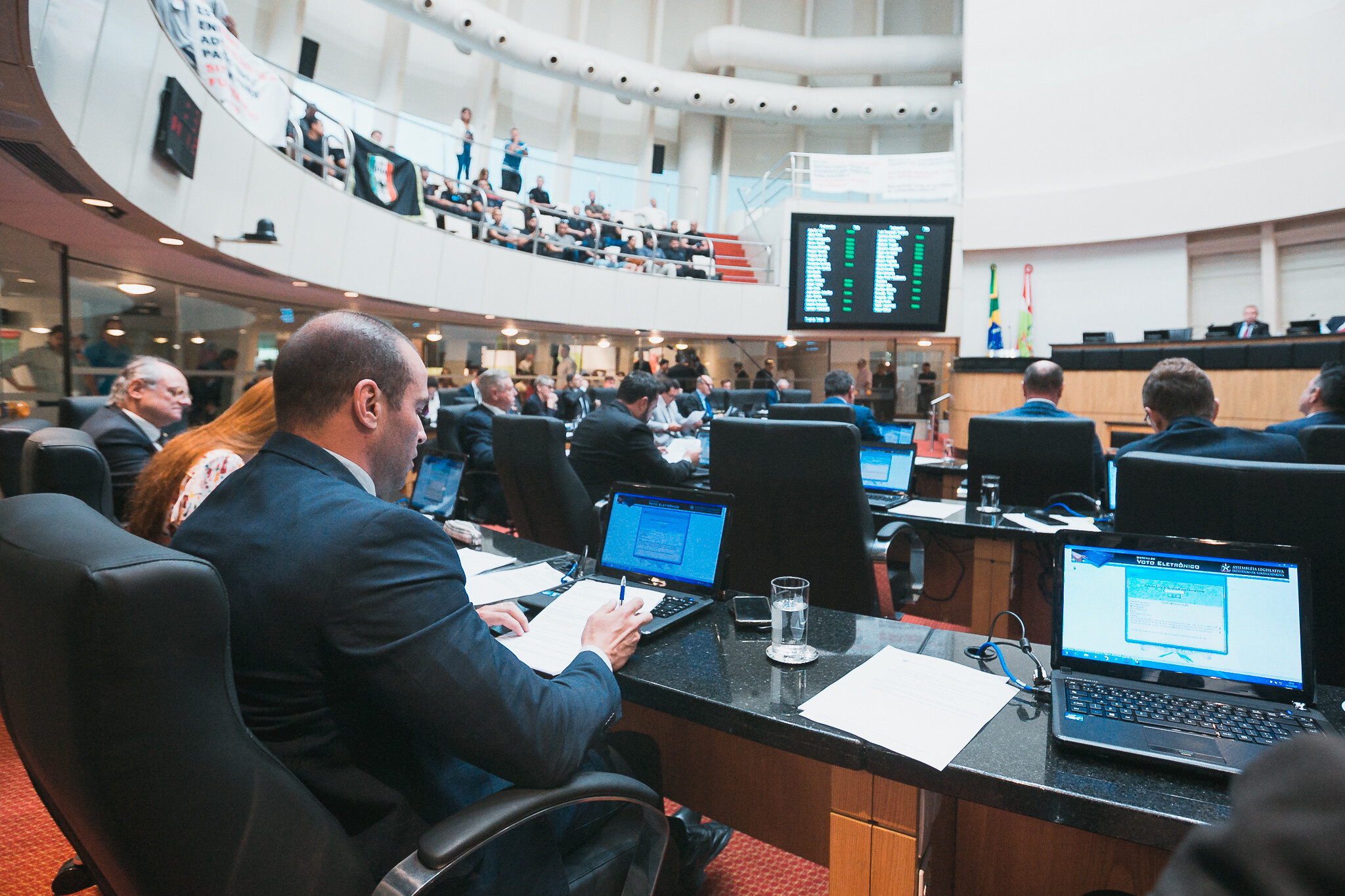 Deputados votam mensagens de veto na sessão desta quarta; ao todo, 30 foram apreciadas pelo Plenário