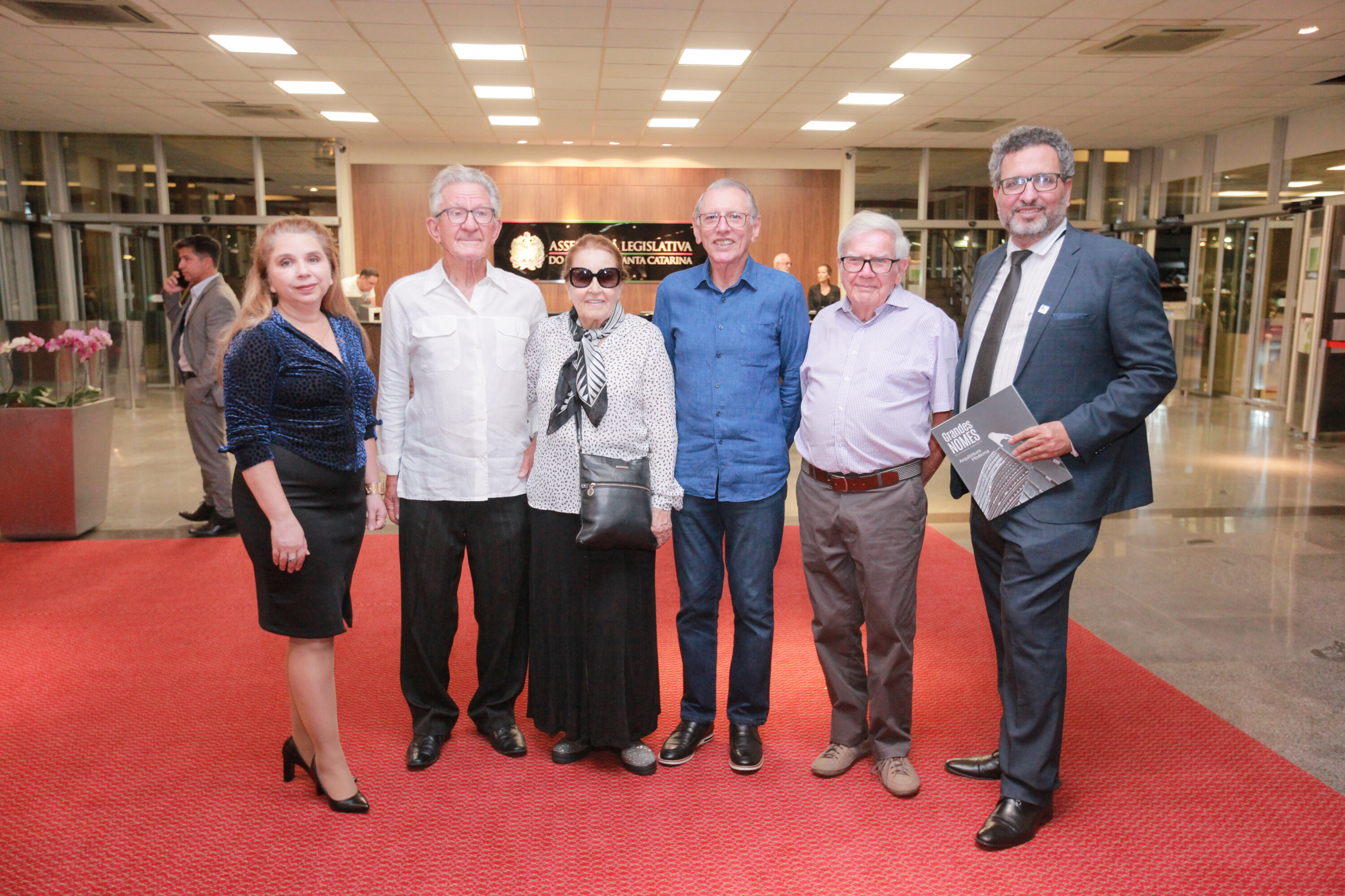 Arquitetos homenageados e organizadores da obra