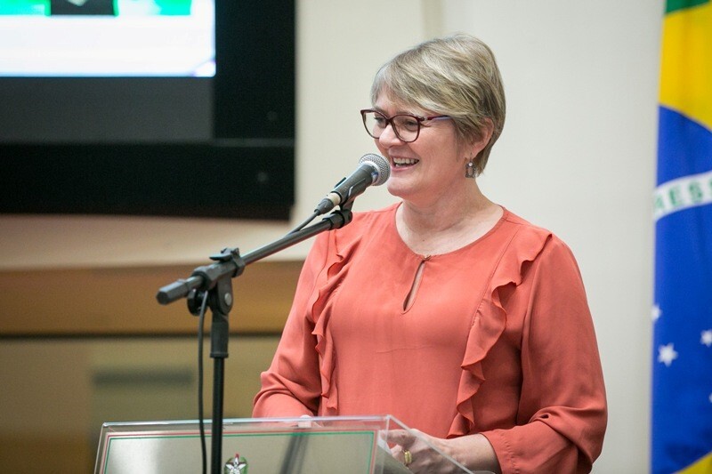Deputada Luciane Carminatti