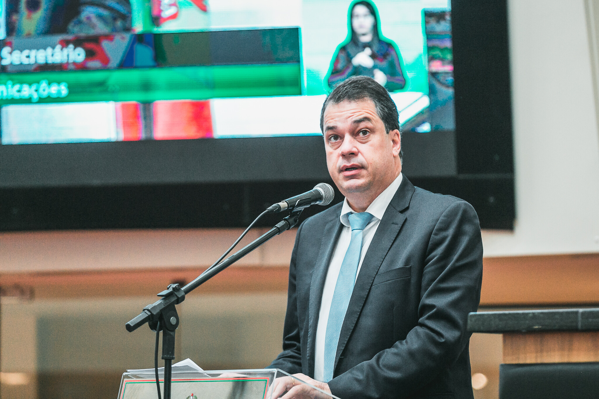 Deputado Rodrigo Minotto (PDT) alerta para golpes utilizando a sua imagem.