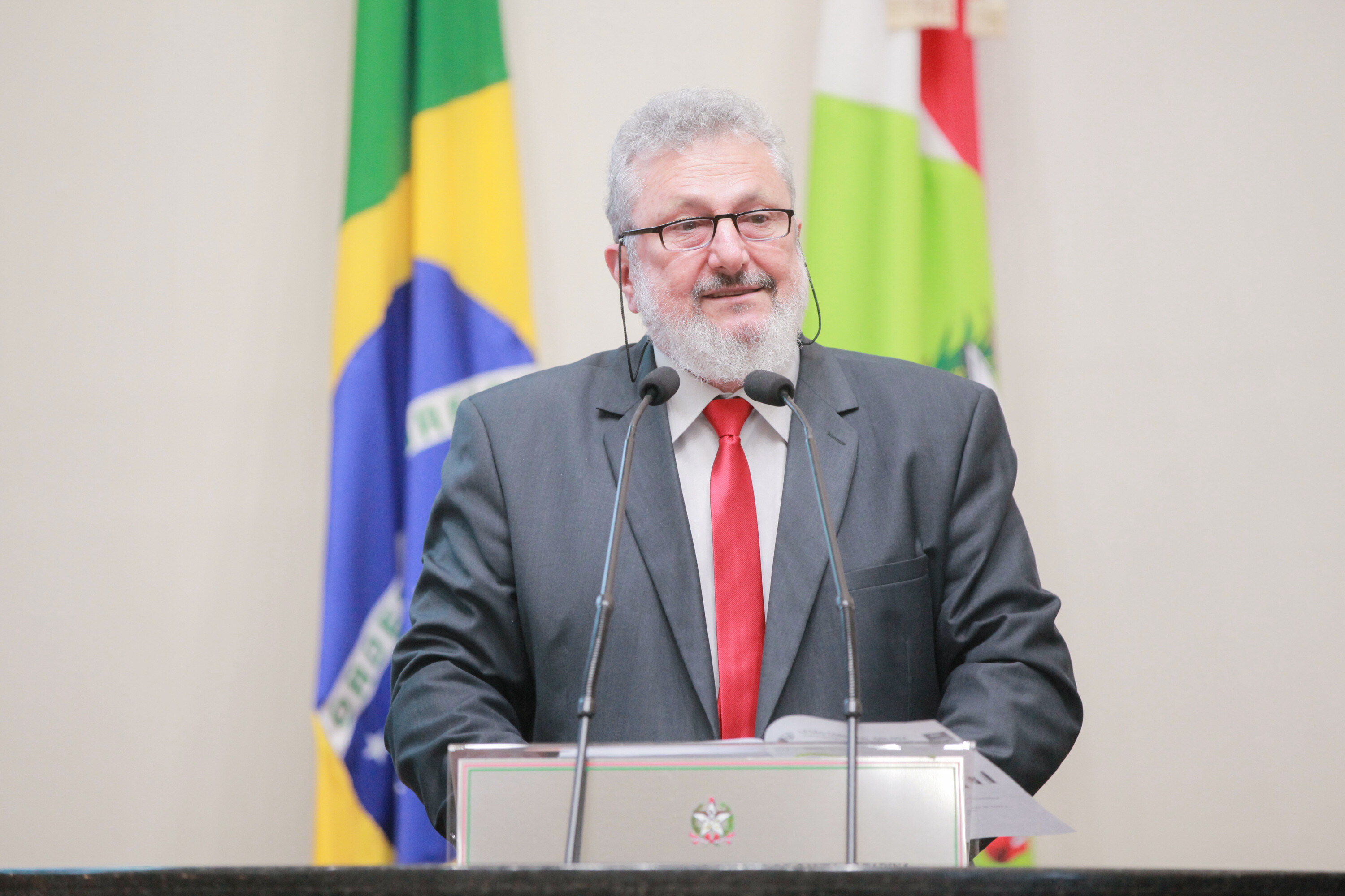 Deputado Padre Pedro Baldissera (PT).