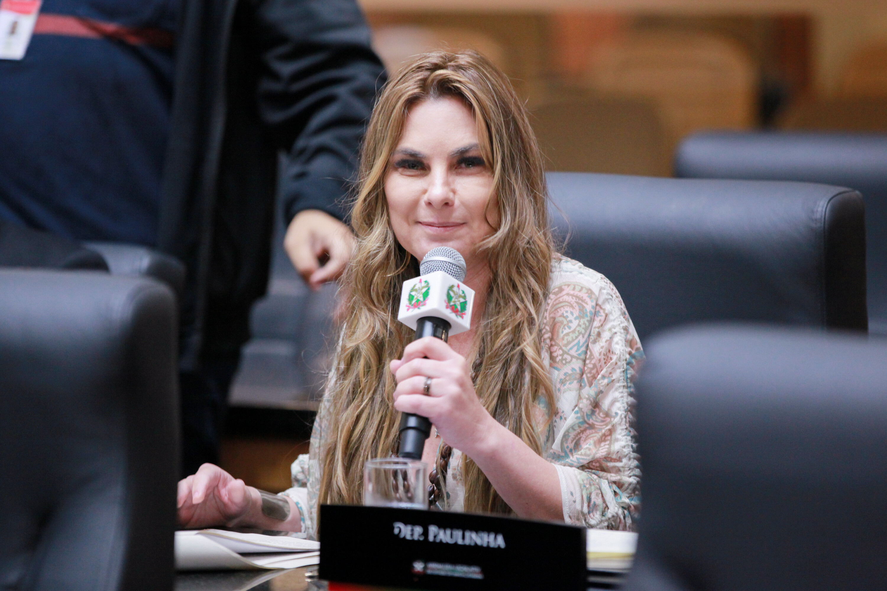 Deputada Paulinha (Podemos)