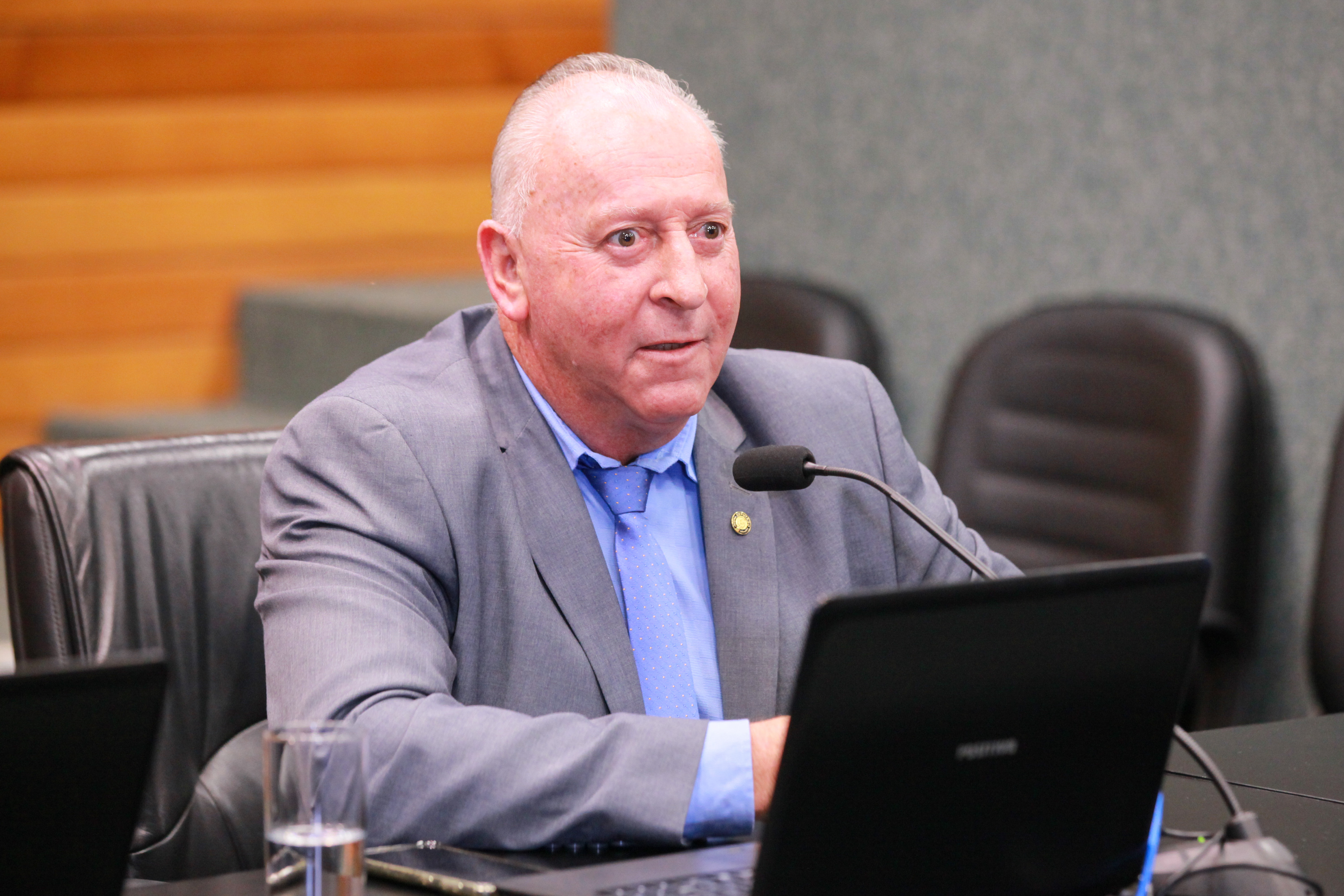 - Deputado Oscar Gutz (PL)