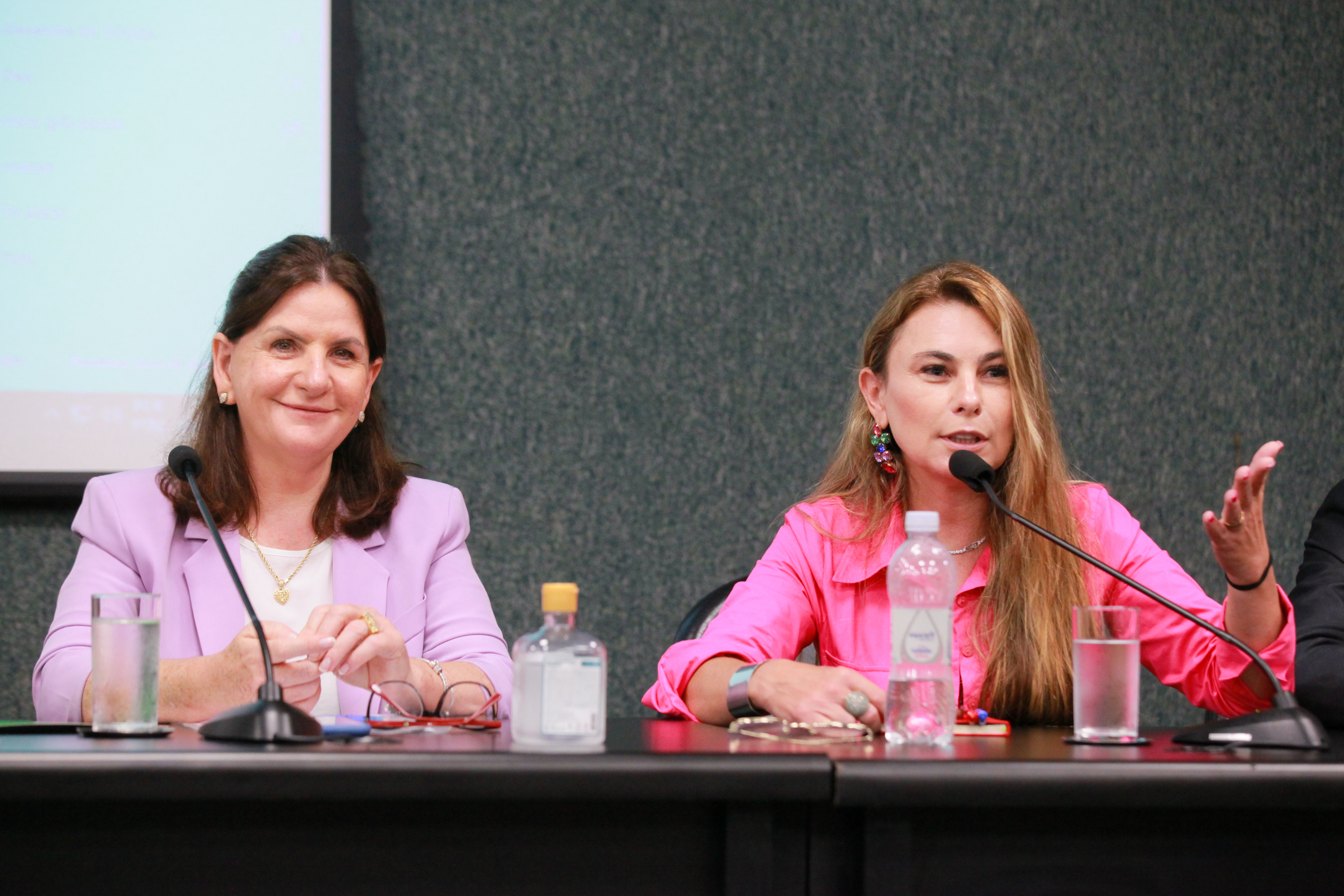 Carmen Zanotto, Secretária de Estado da Saúde, Deputada Paulinha (Podemos)