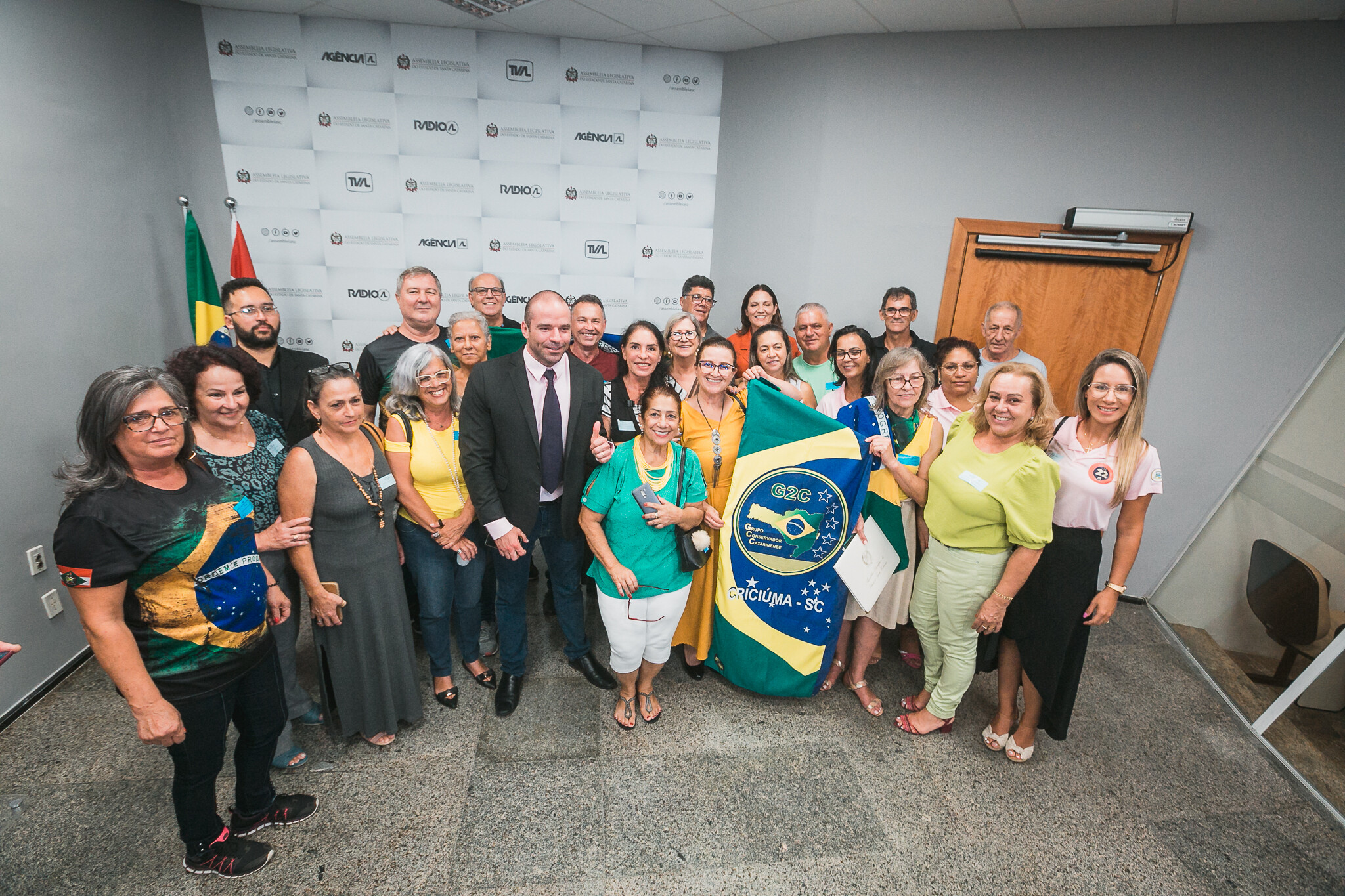 Membros do G2C estiveram na Assembleia nesta quarta-feira (8)
