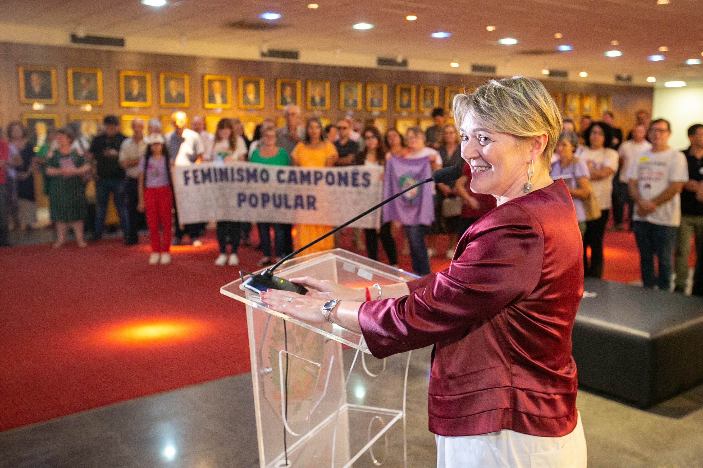 Deputada Luciane Carminatti (PT)