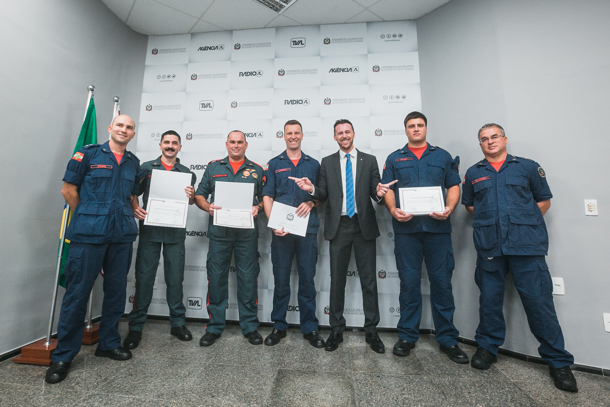 Certificado de Honra ao Mérito – Bombeiros de Garuva por Ato de Bravura – Dep. Fernando Krelling