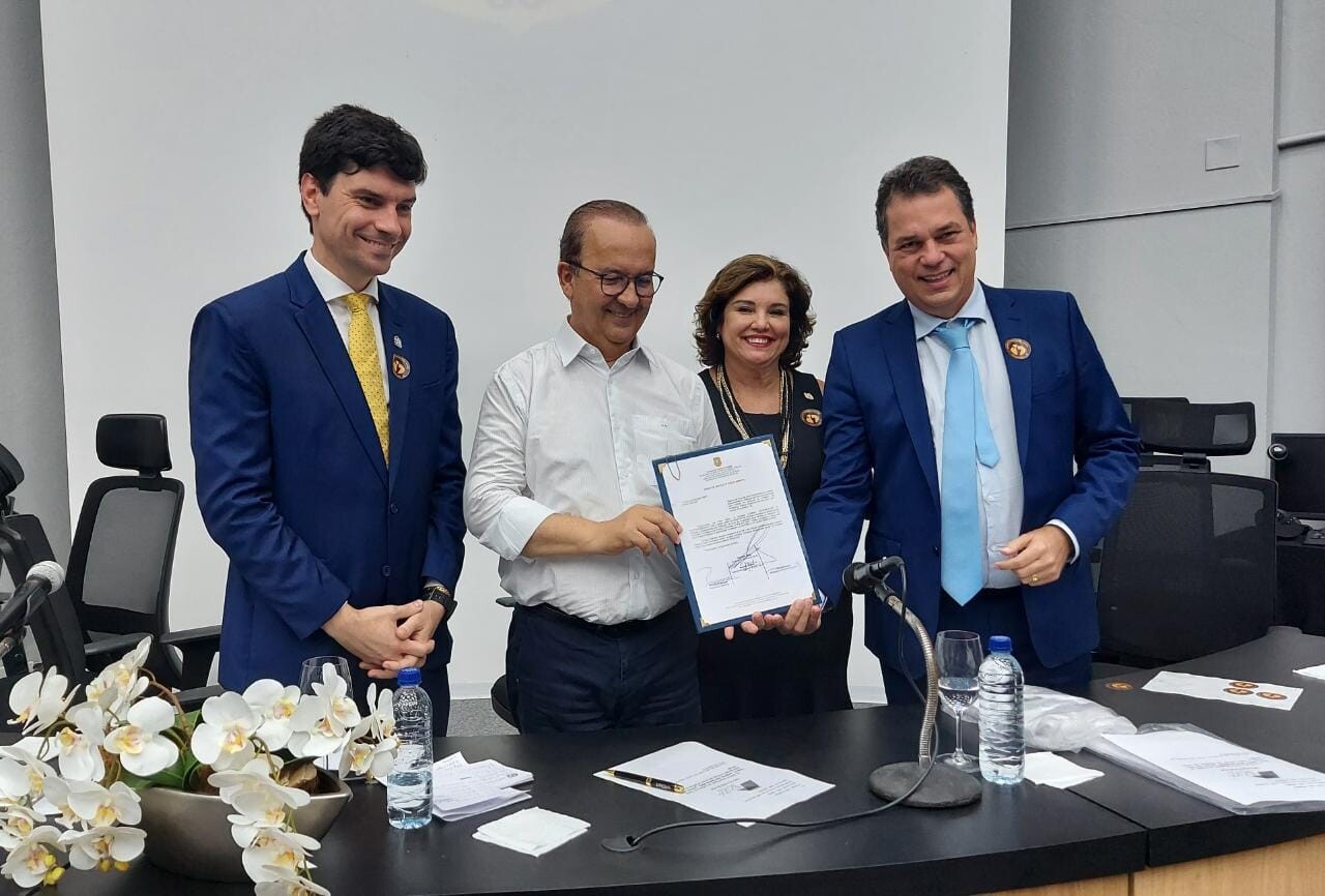 Delegado Ulisses Gabriel, governador Jorginho Mello, vice-governadora Marilisa Boehm e deputado Rodrigo Minotto