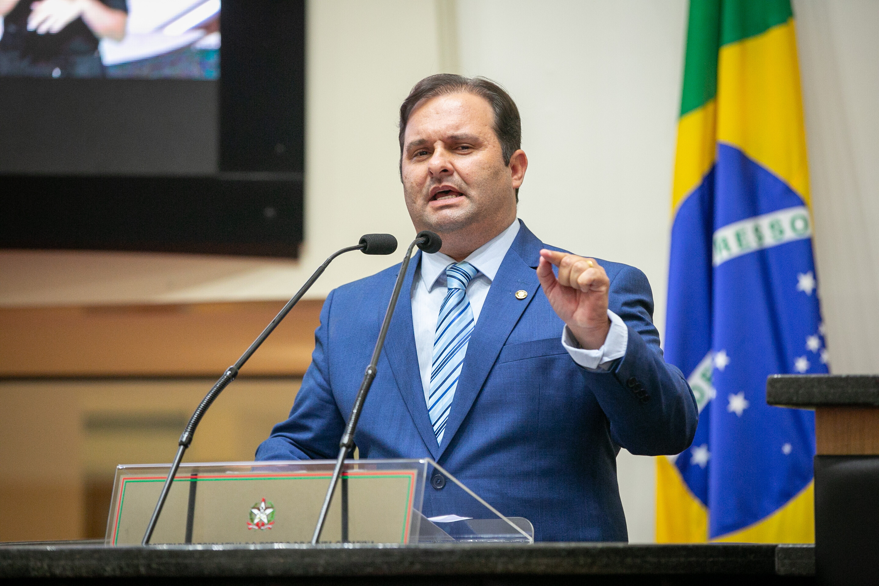 Deputado Sérgio Guimarães.