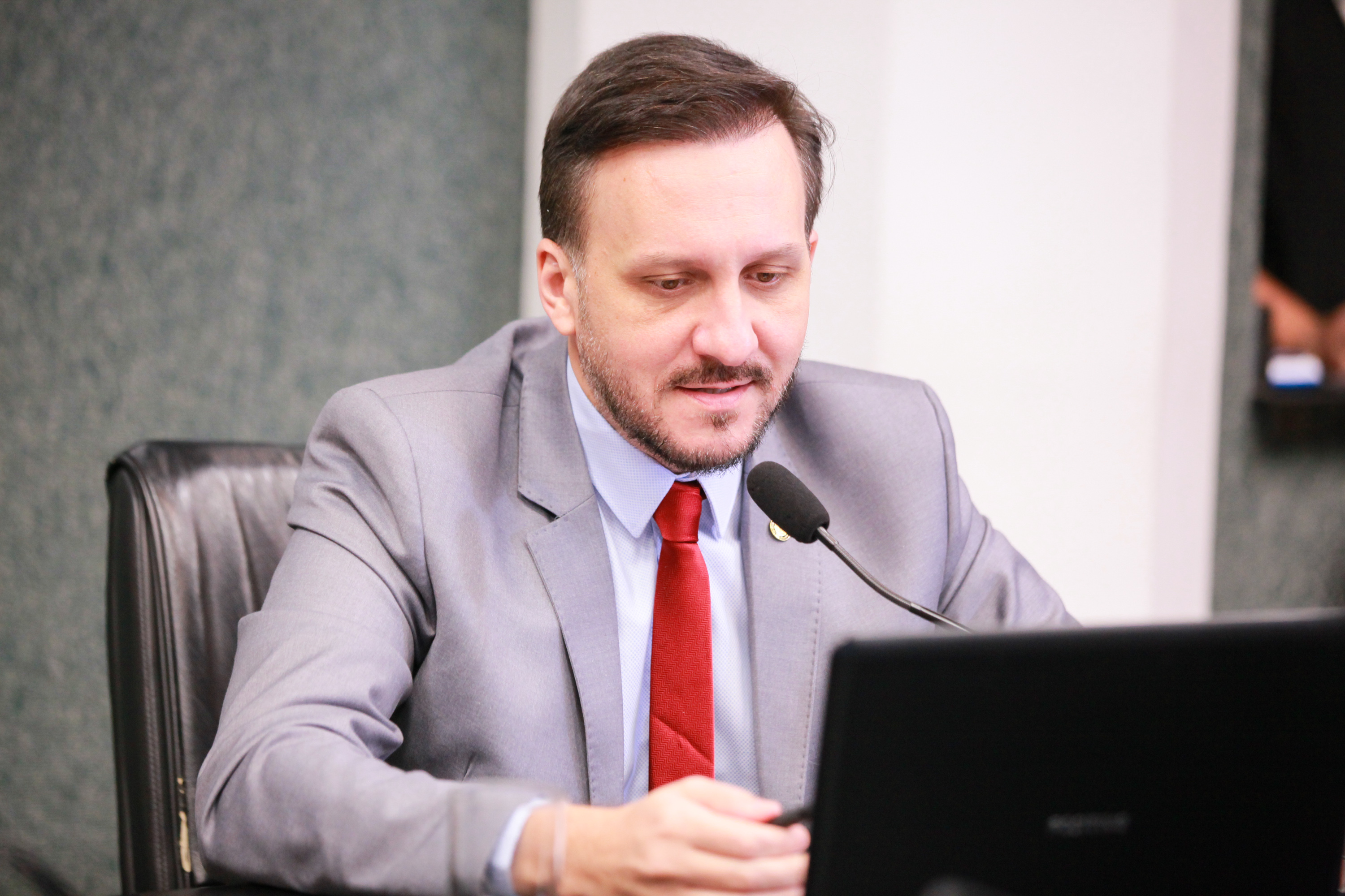 - Deputado Pepê Collaço (PP)