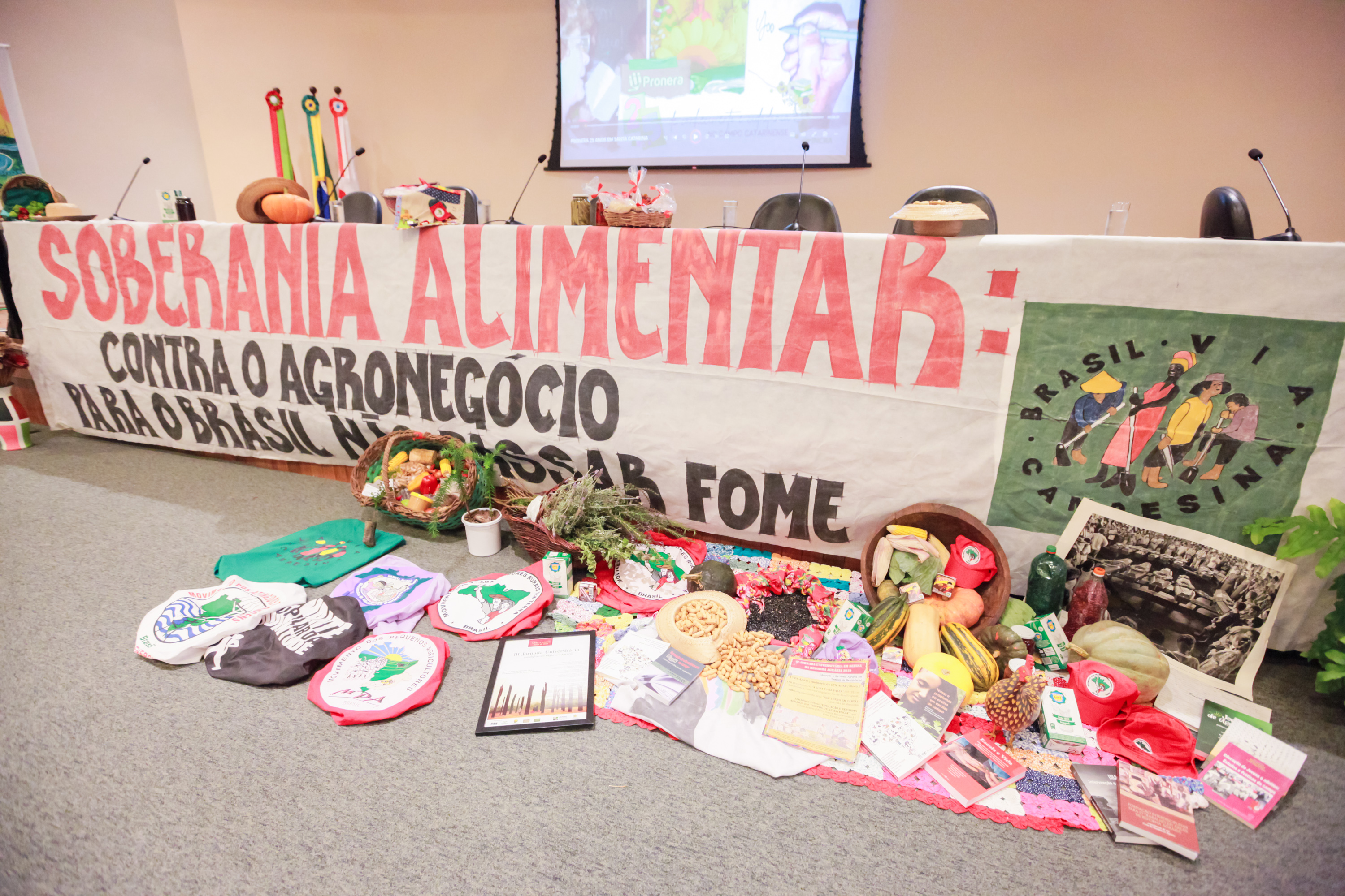 - Jornada Universitária pela Reforma Agrária
