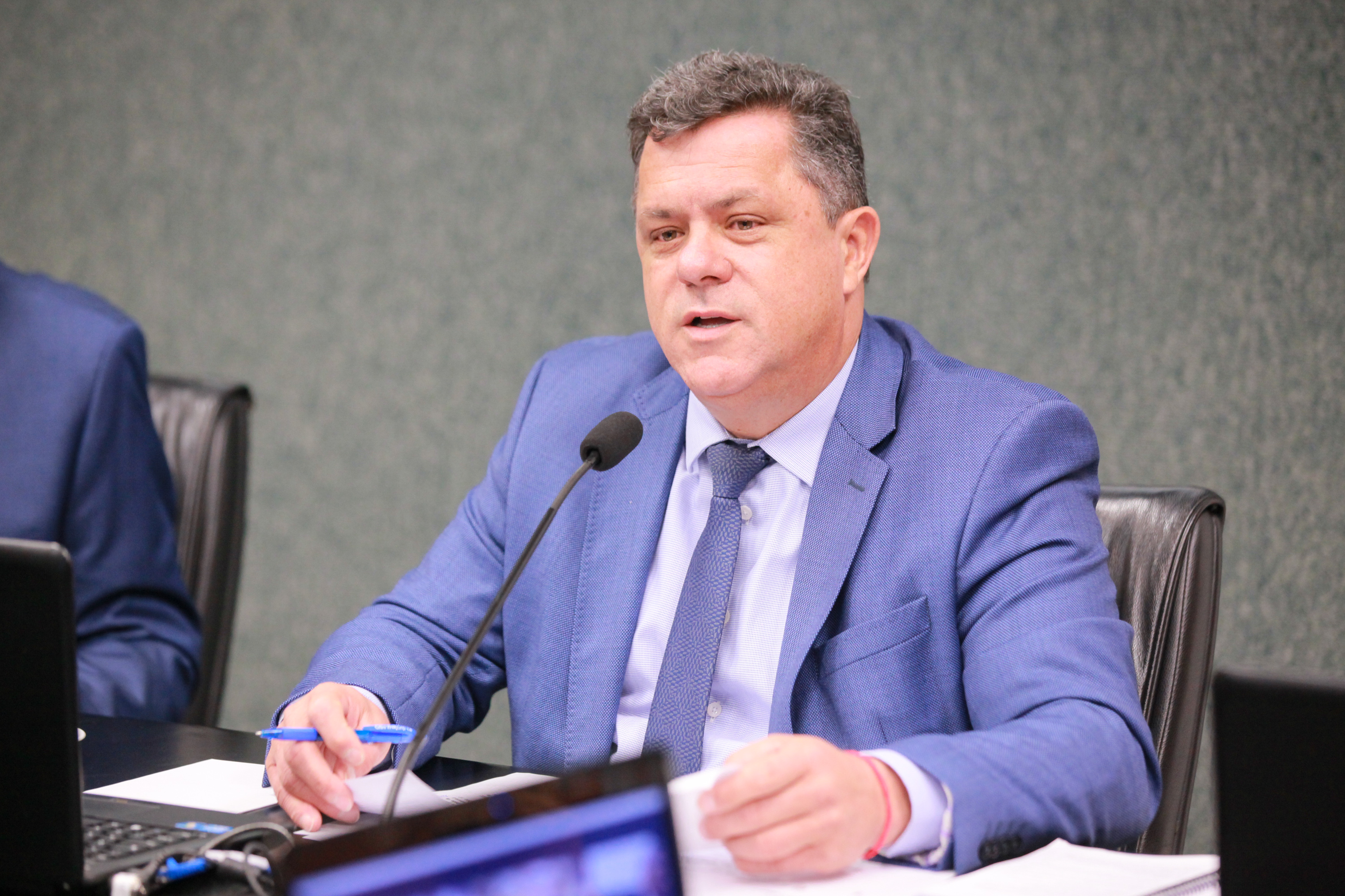 - Deputado Ivan Natz (PL)