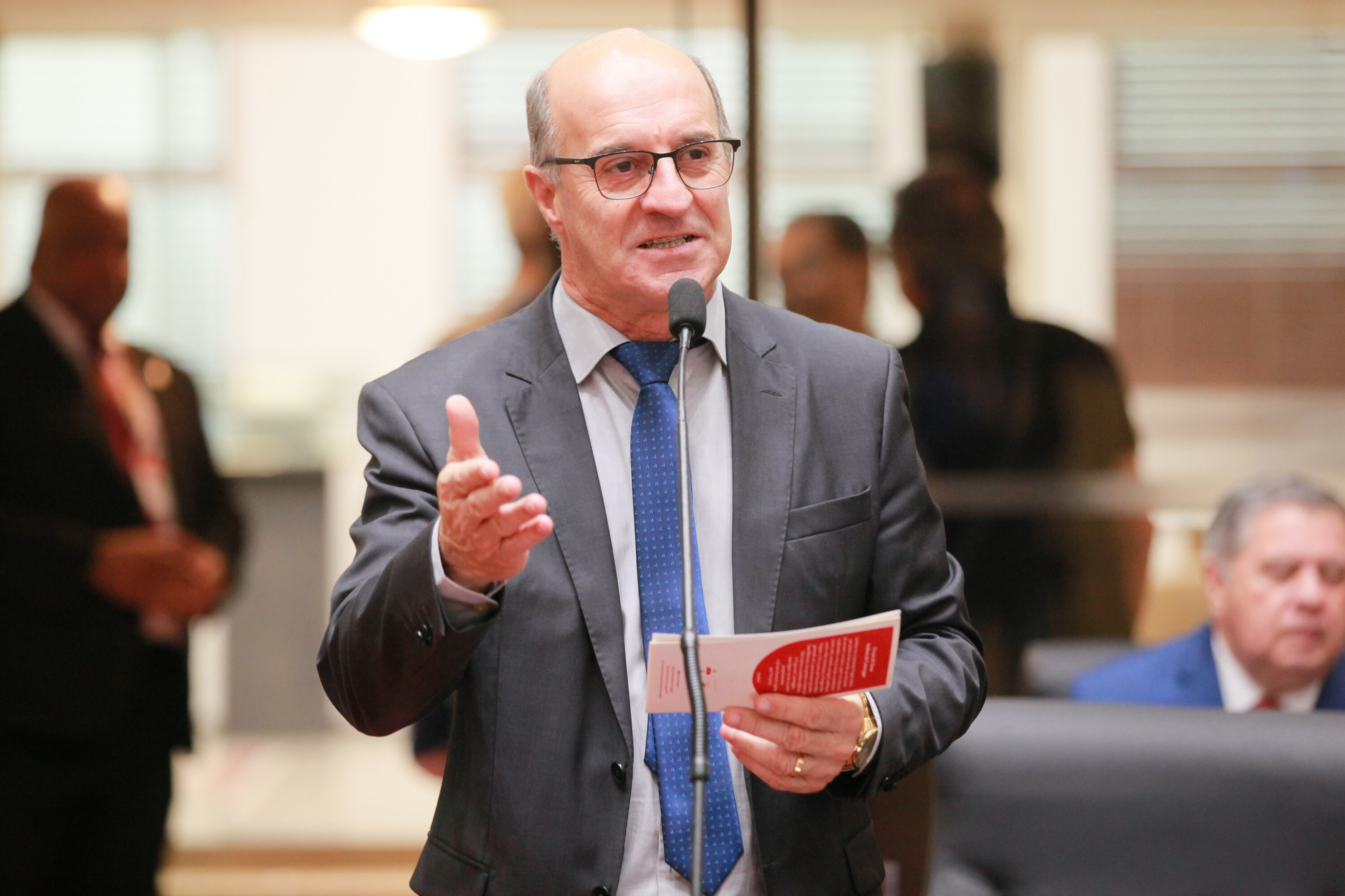 Deputado José Milton Scheffer.