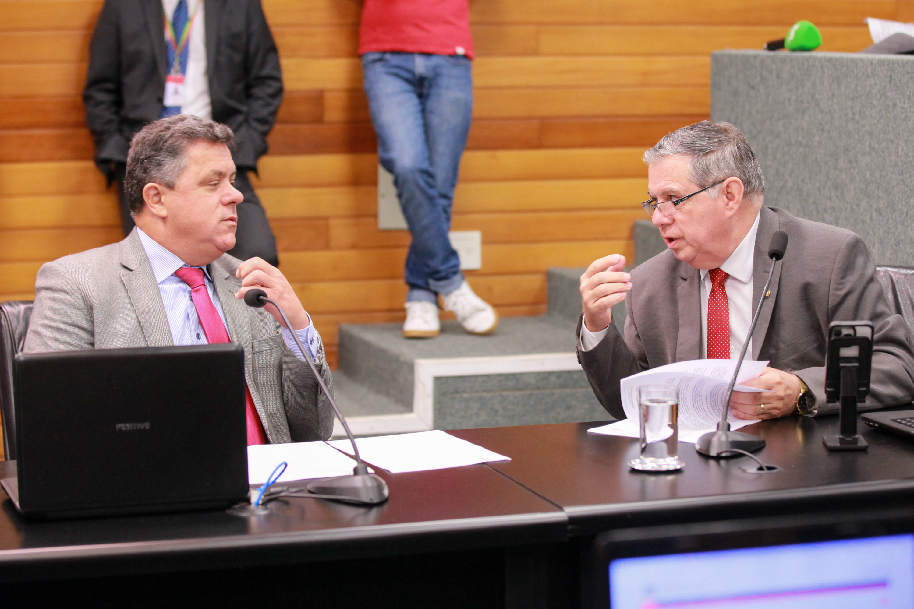- Deputado Ivan Naatz (PL) 	 - Deputado Mario Mota (PSD)