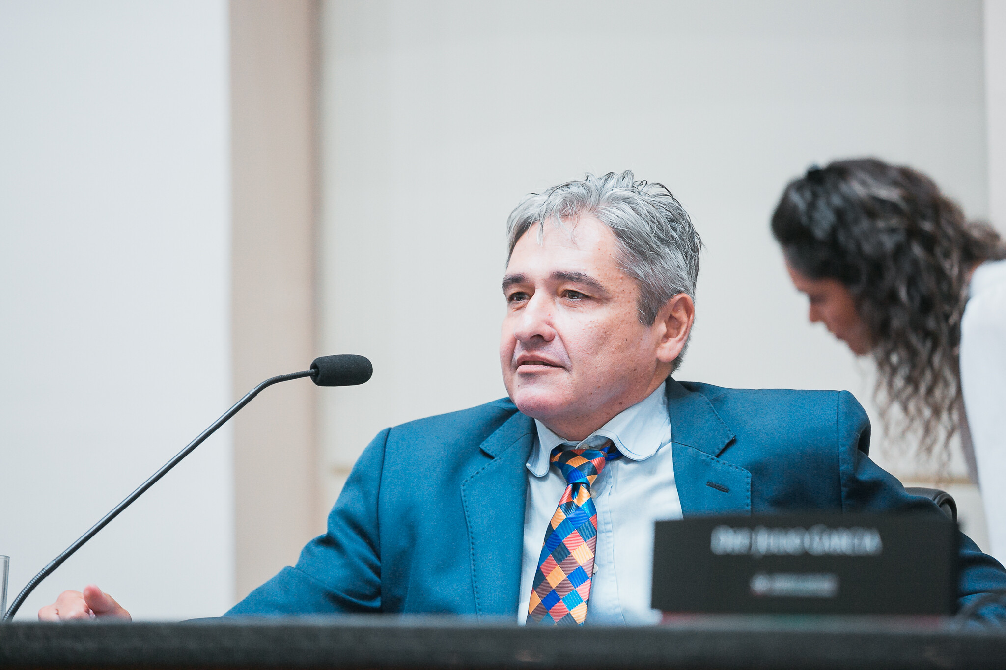 Comissão especial aprova nome de Aderson Flores para o TCE