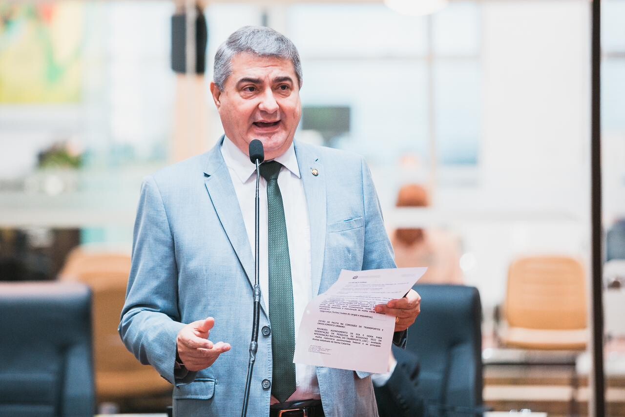Deputado Antídio Lunelli.