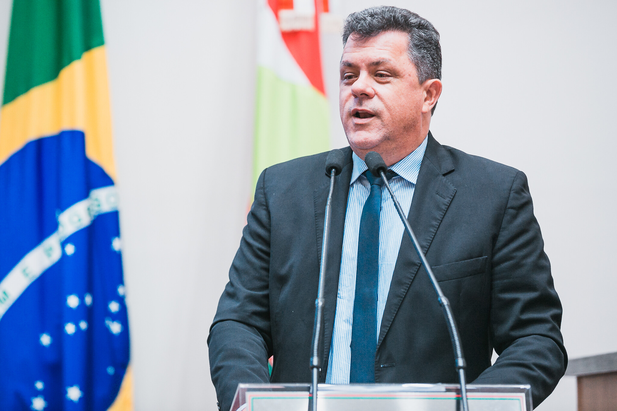 Deputado Ivan Naatz: “É preciso conscientizar e treinar pais e professores.”