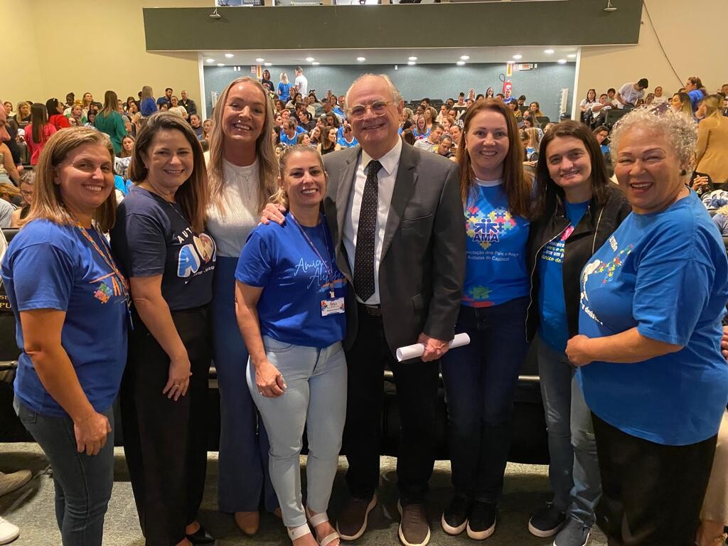 Deputado Dr. Vicente e dirigentes de AMAs