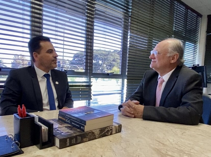 Deputado Dr. Vicente e o secretário da Casa Civil, Estêner Soratto