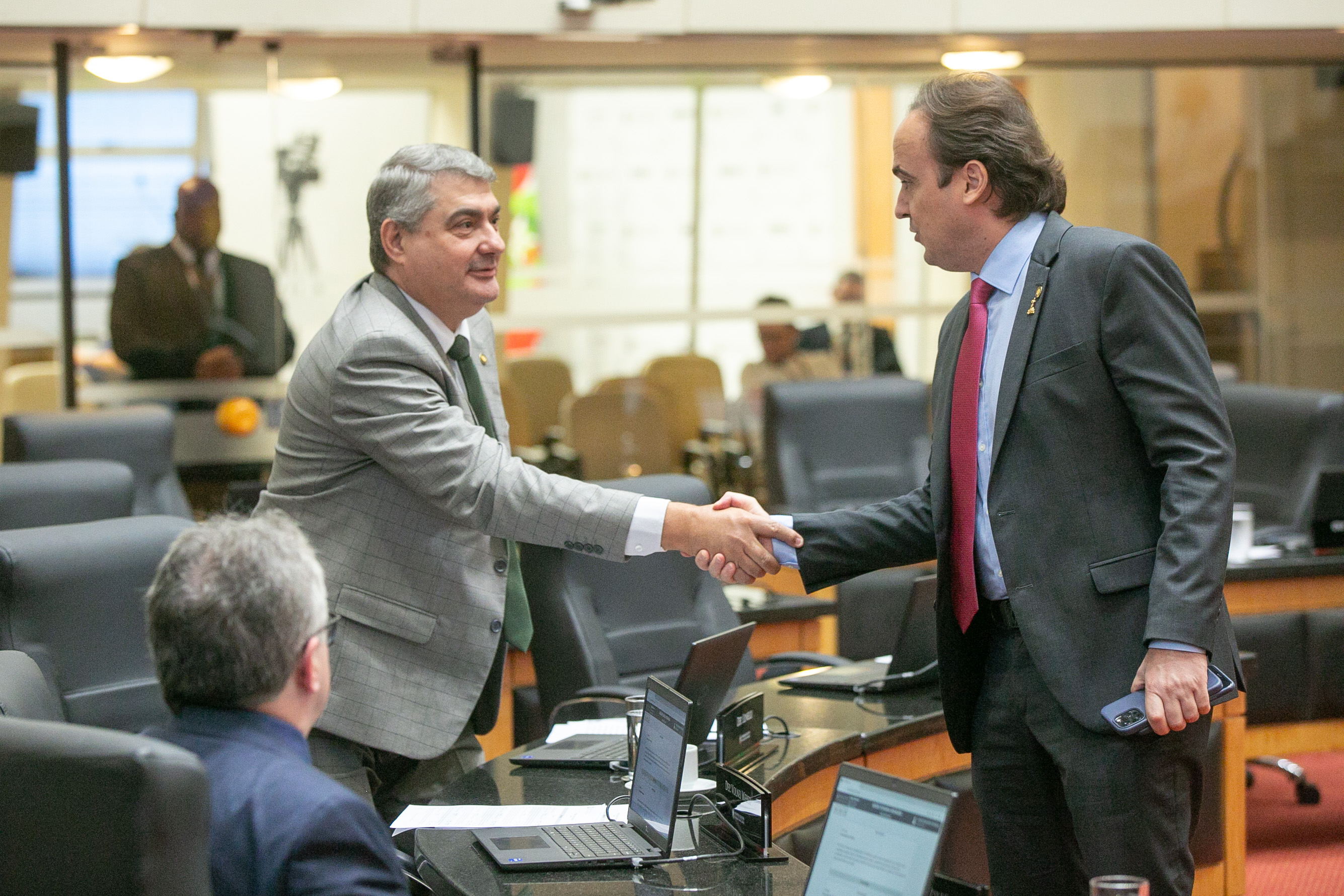 Deputado Antídio Lunelli (MDB) e Deputado Carlos Humberto (PL)