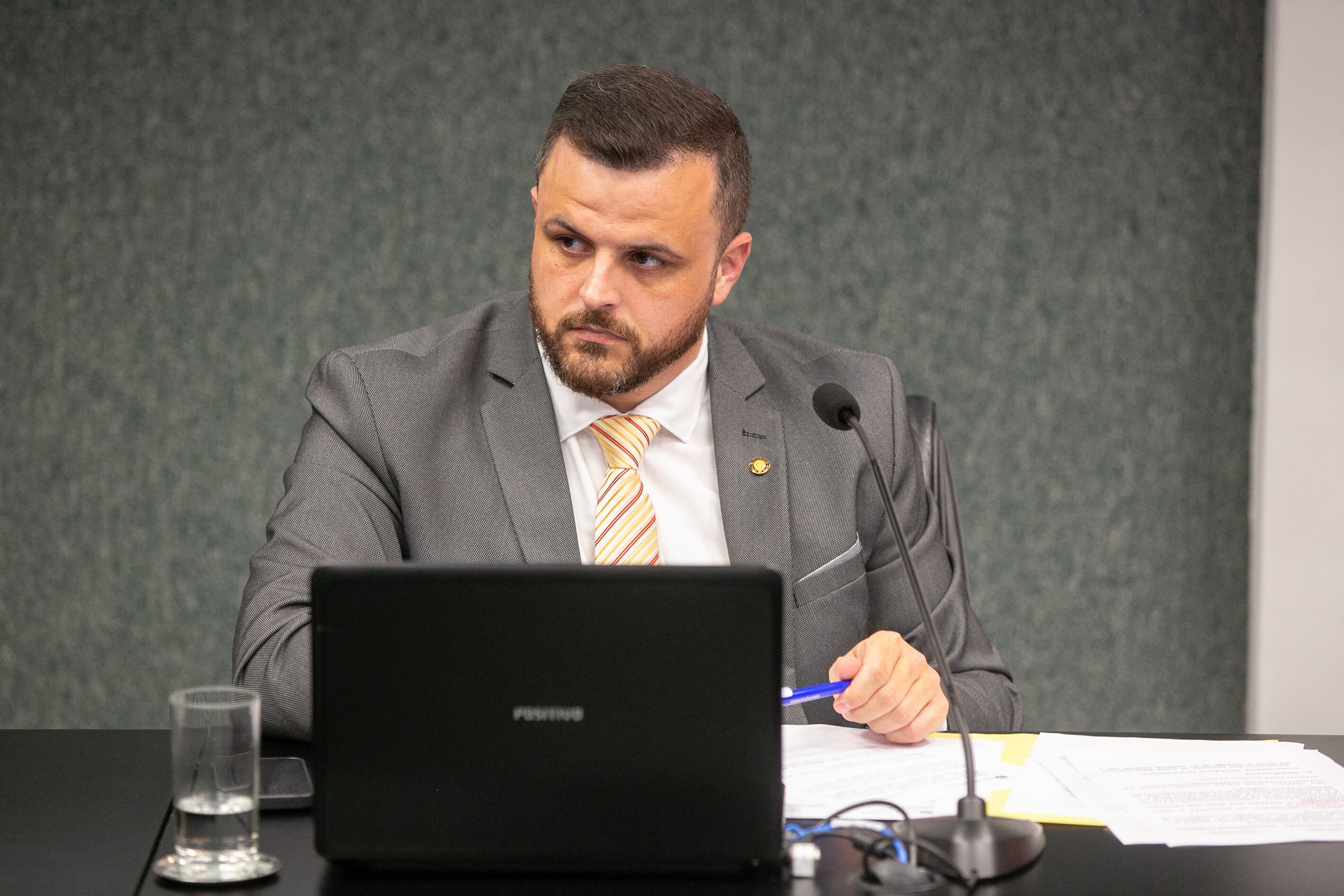 Deputado Lucas Neves na presidência da Comissão de Prevenção e Combate às Drogas