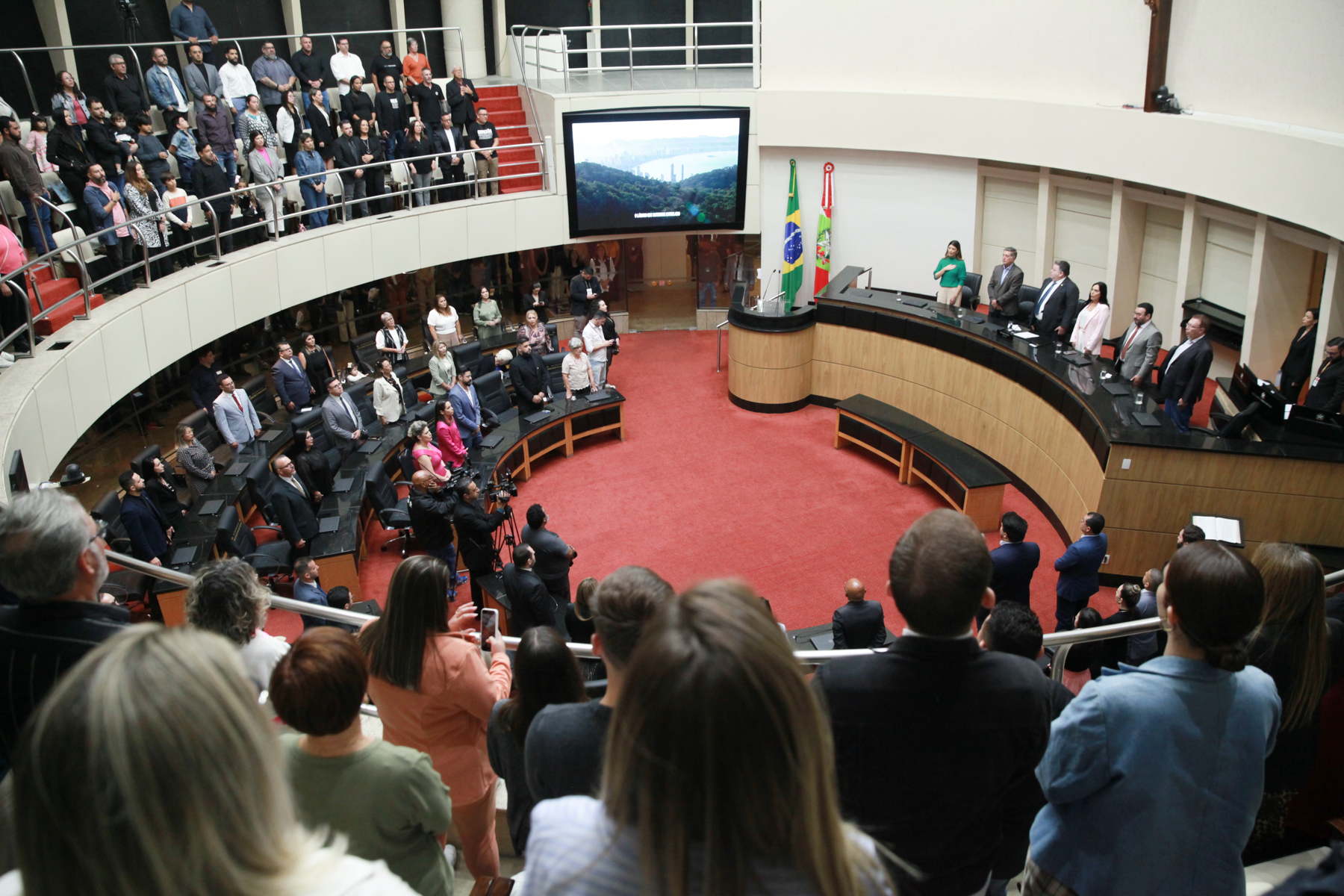 Sessão Especial em homenagem aos 35 anos do Ministério da Palavra Viva Church