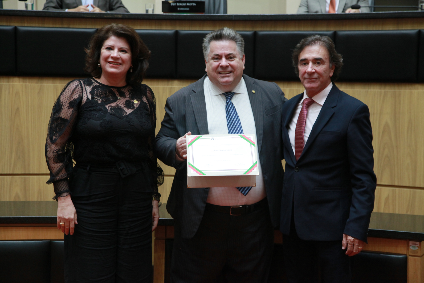 Sessão Especial em homenagem aos 35 anos do Ministério da Palavra Viva Church